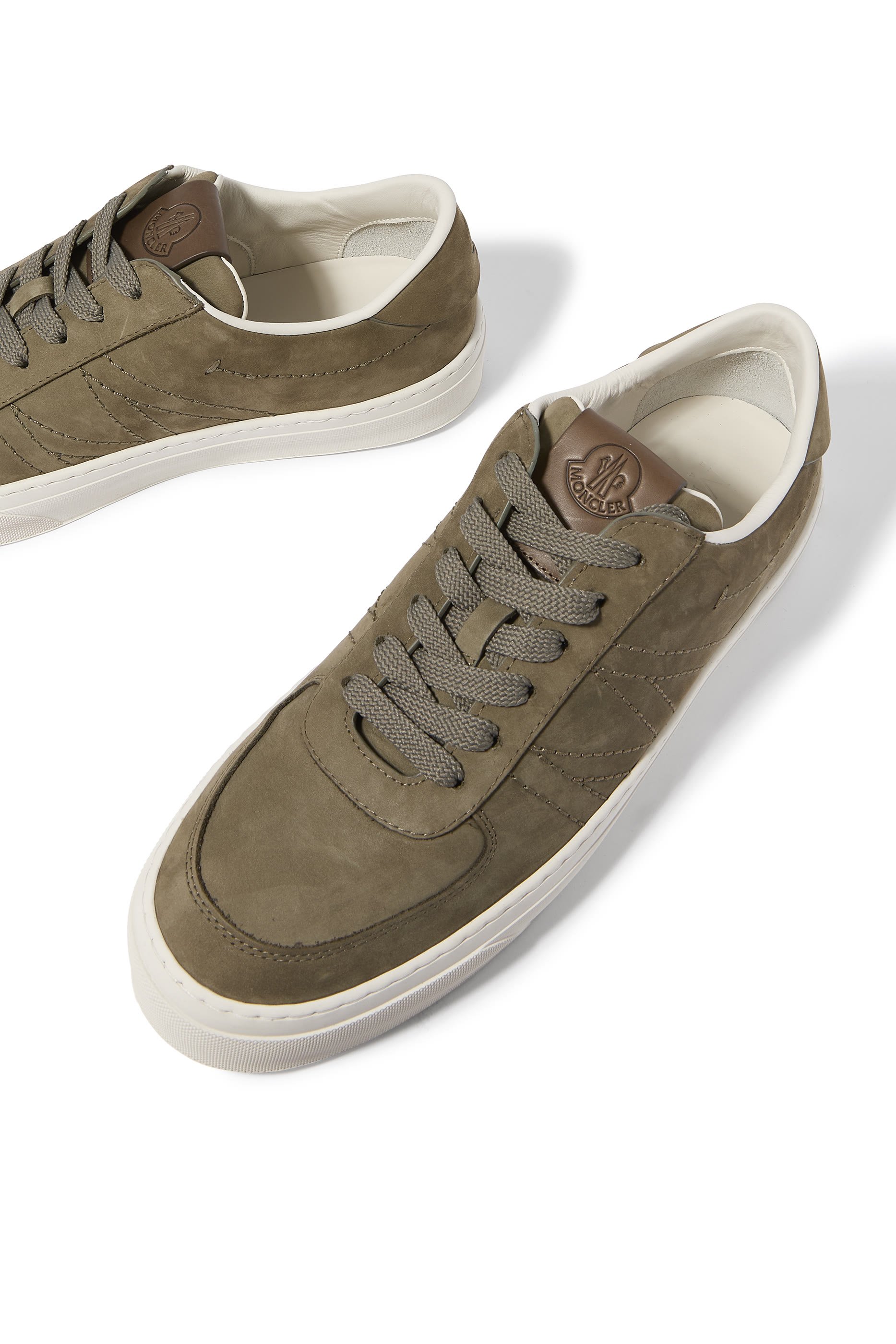 سنيكرز مونكلوب نوبوك