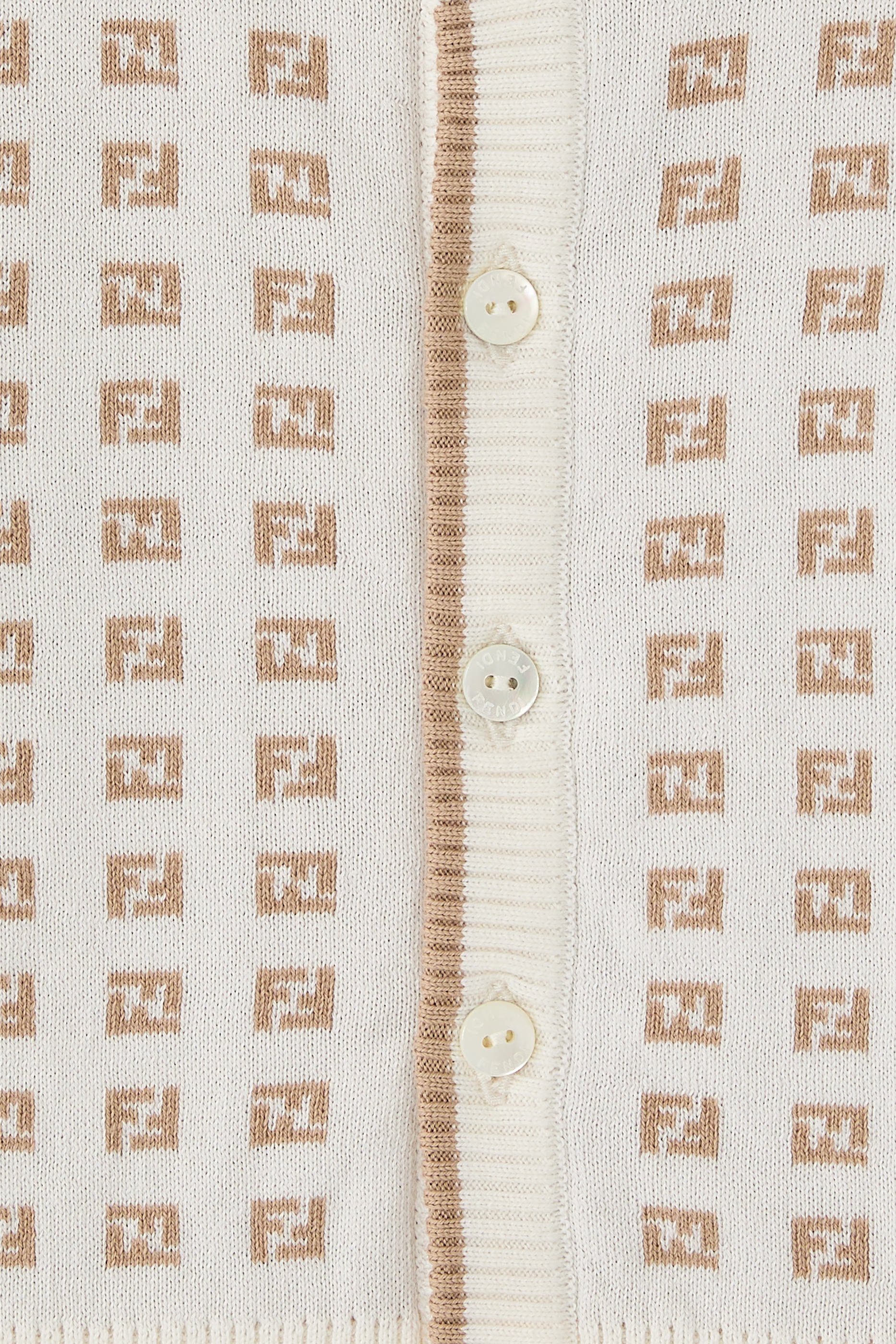 كارديجان مزين كليا بشعار الماركة للأطفال