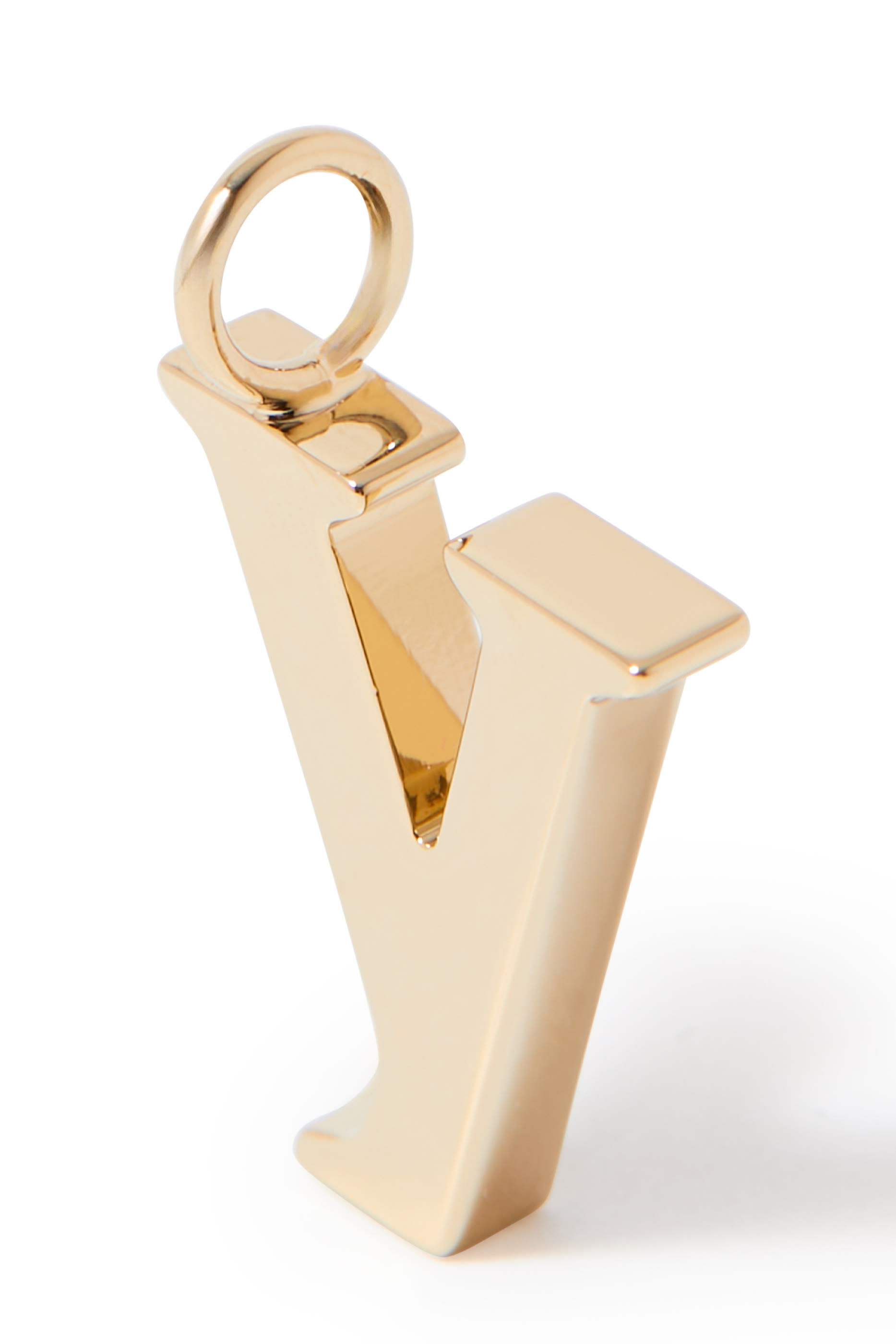 حلية بتصميم حرف Y