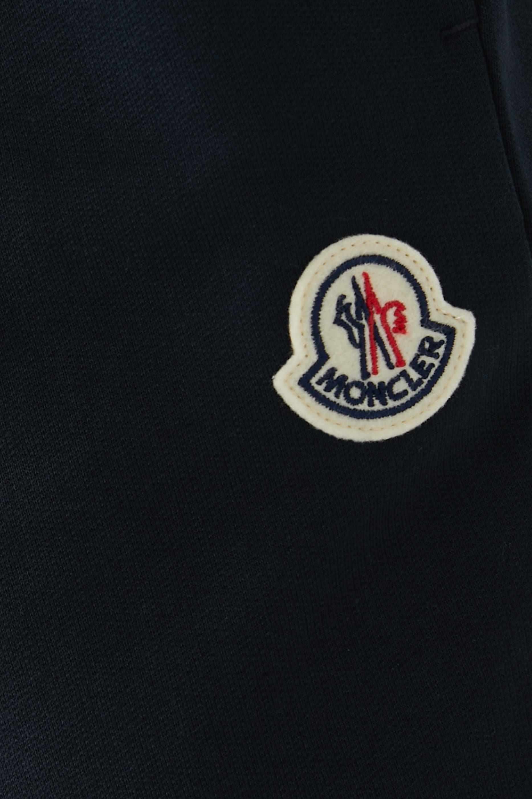 بنطال رياضي برقعة بشعار الماركة