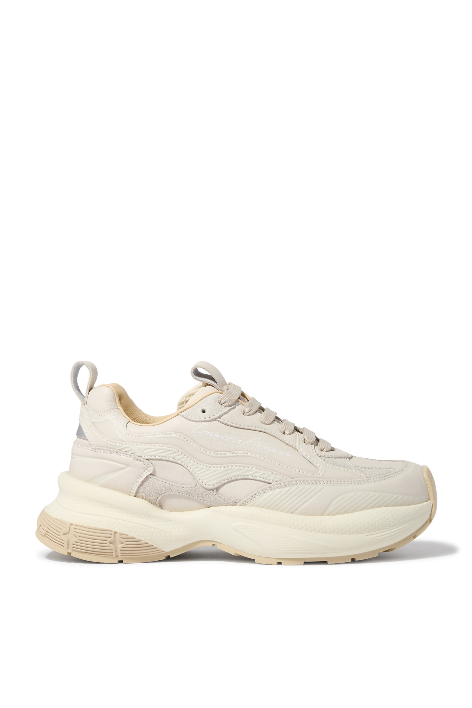 سنيكرز بشعار الماركة جلد