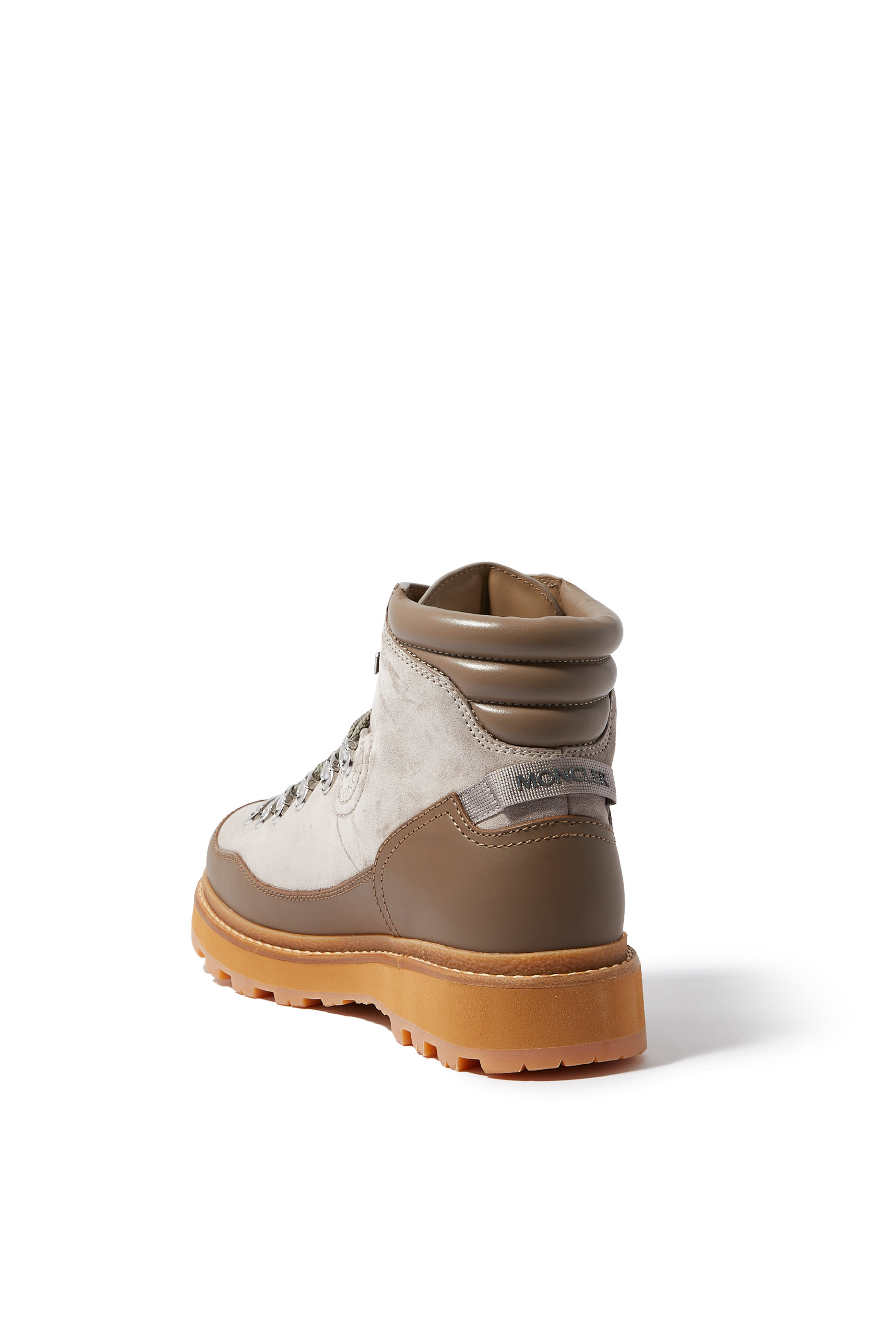 بوت بيكا تريك للسير لمسافات طويلة