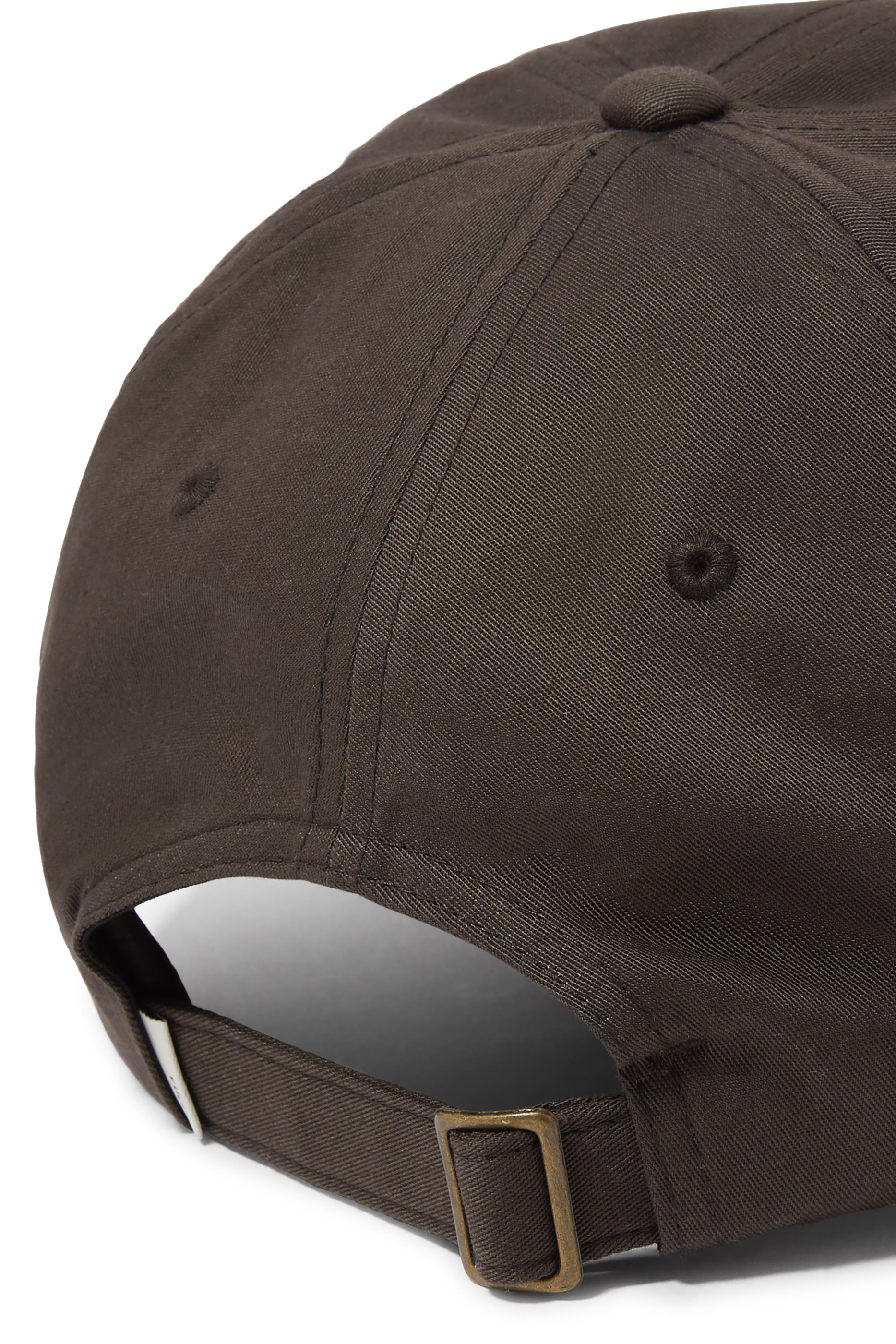 قبعة في 1 داد 2.0