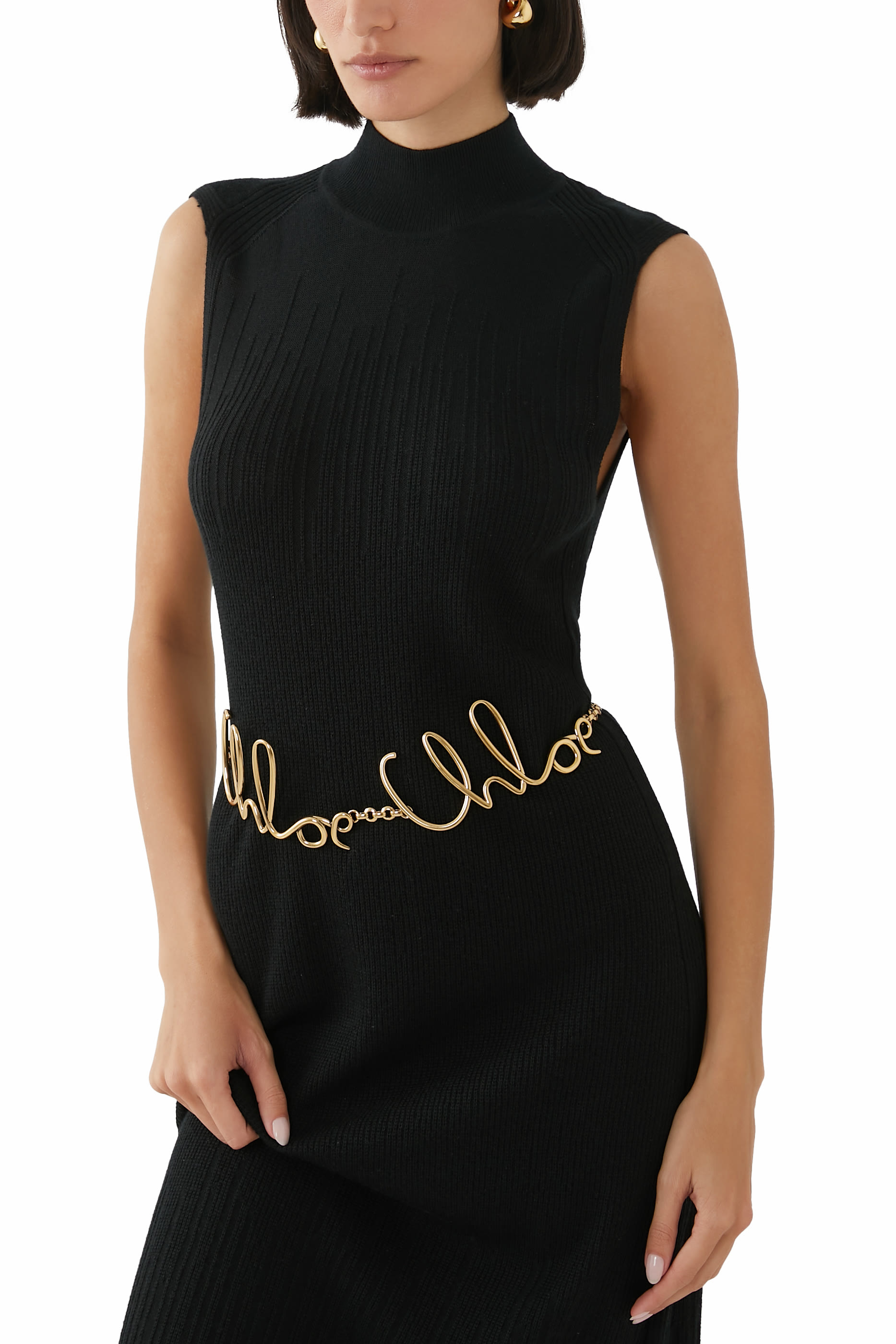 حزام بشعار الماركة الشهير