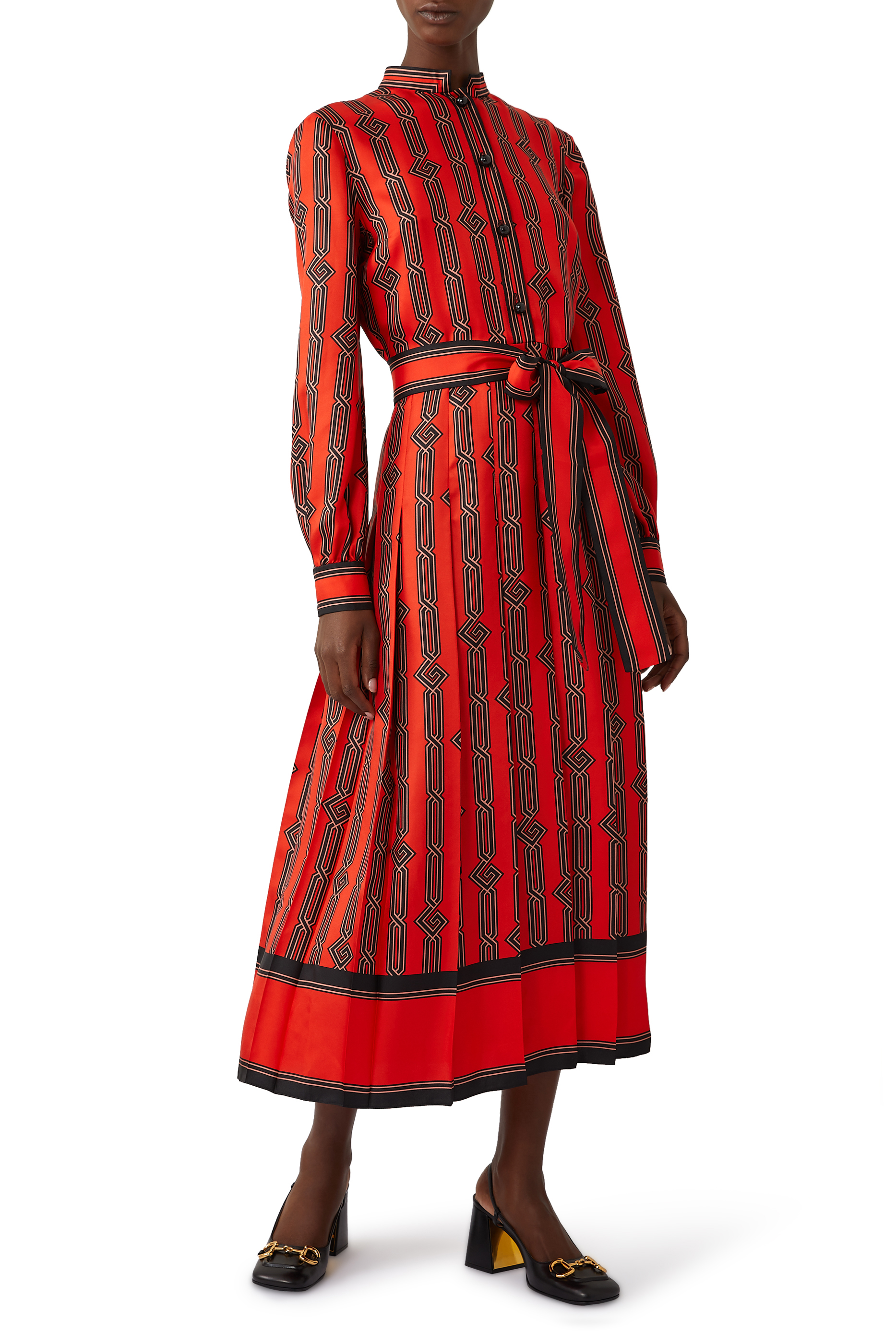 فستان بنقشة سلسلة وحرف G مربع