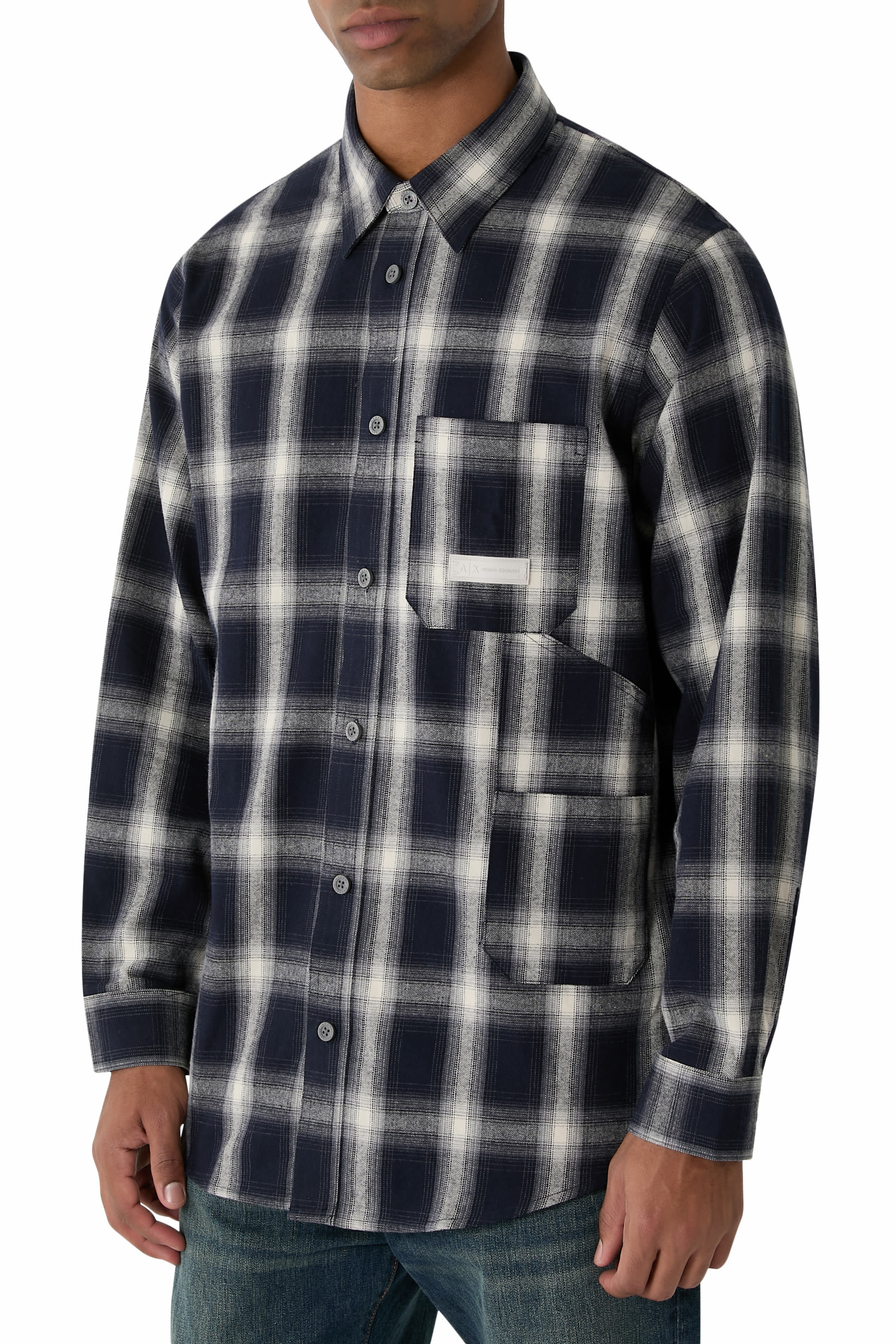 قميص بنقشة مربعات وقصة عادية 