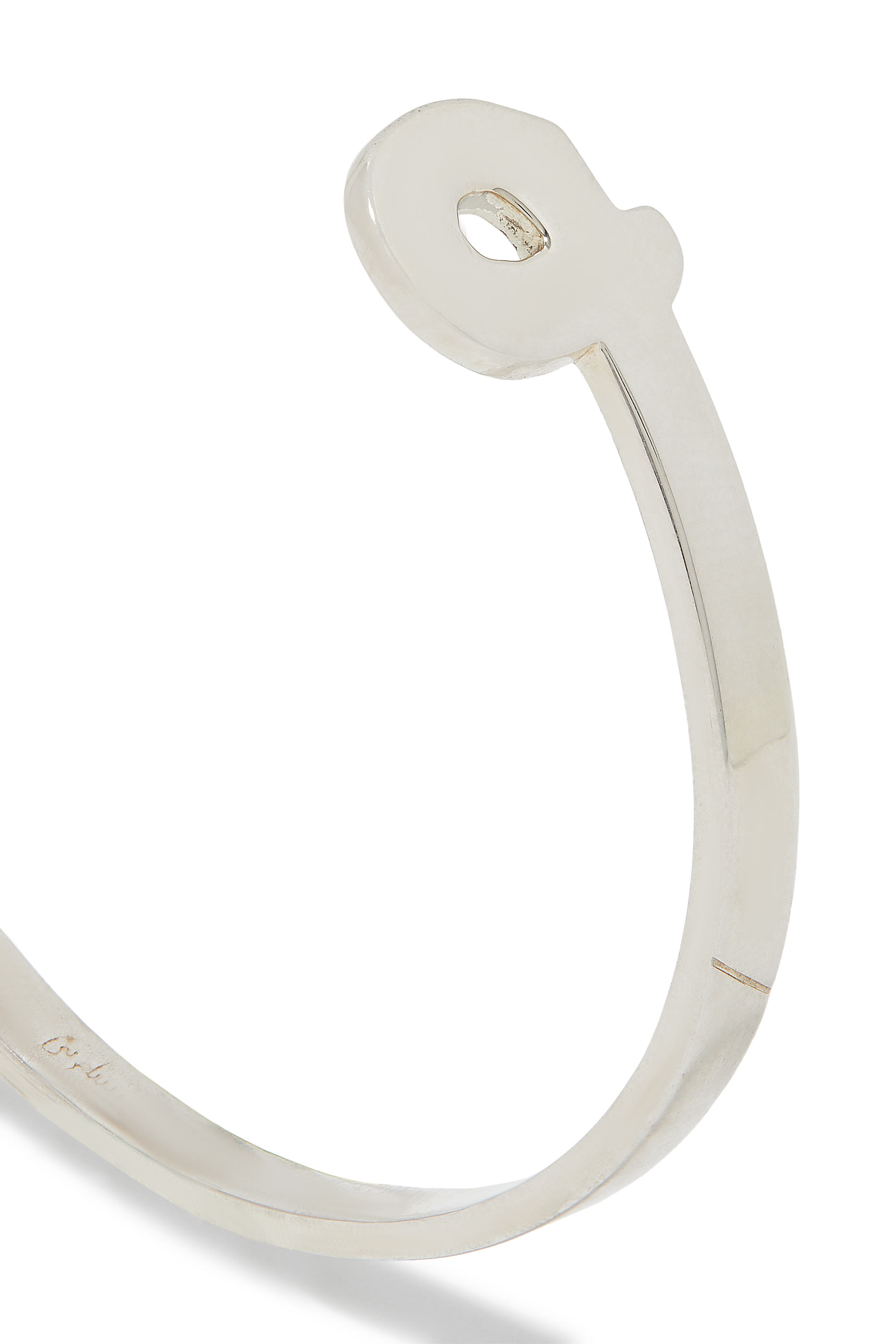 سوار بحرف ميم، فضة إسترلينية