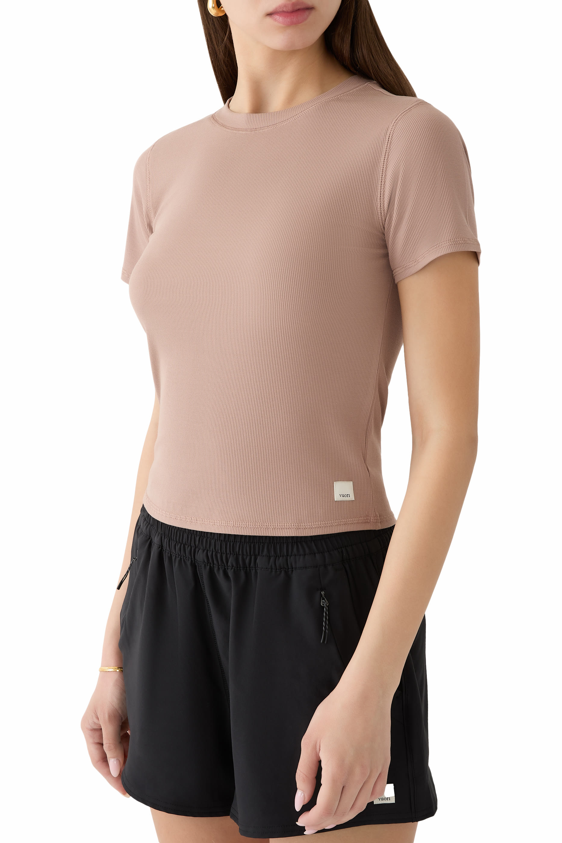 تيشيرت بوز بقصة ضيقة