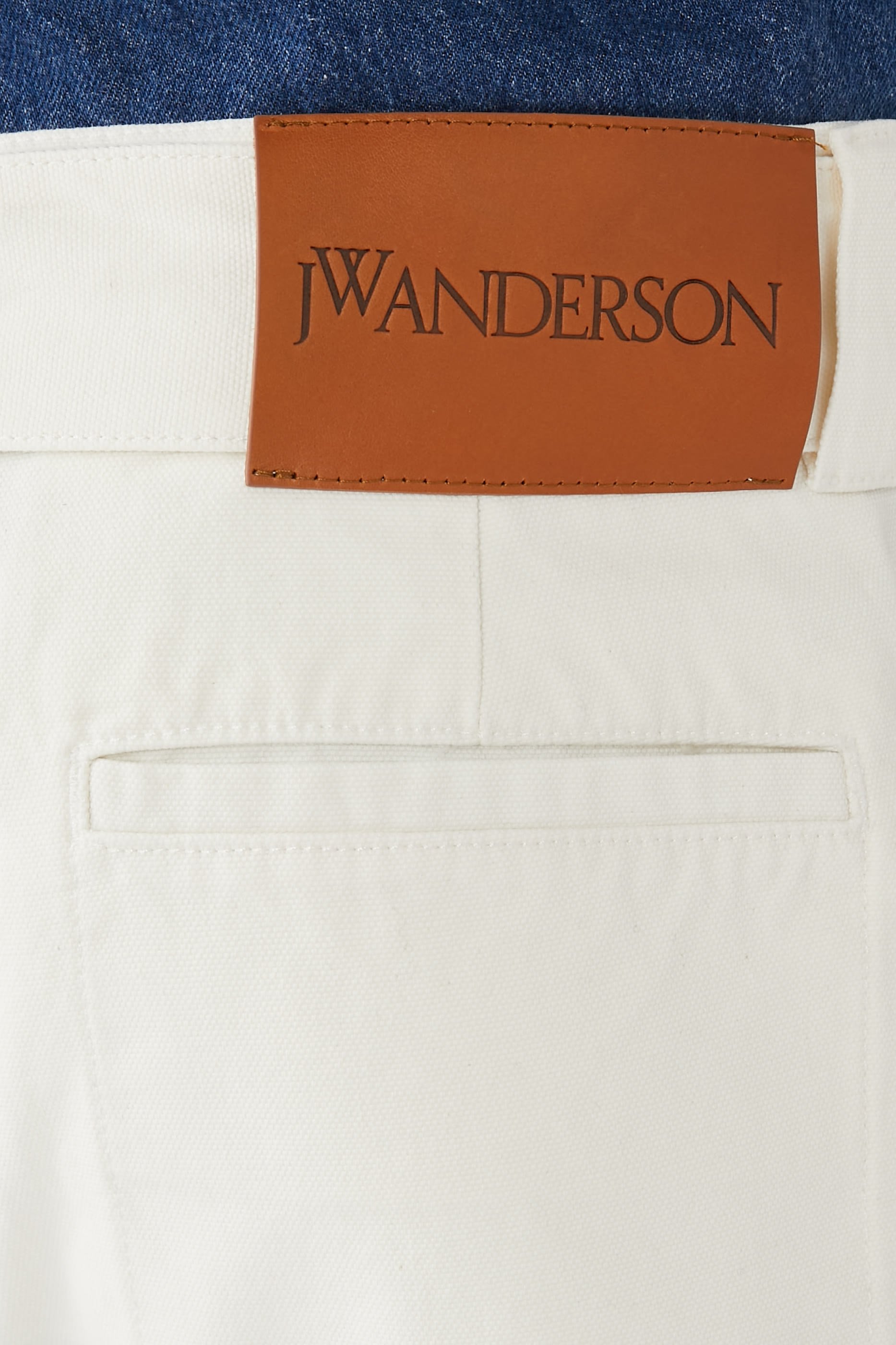 بنطال كارجو بقصة ساق واسعة