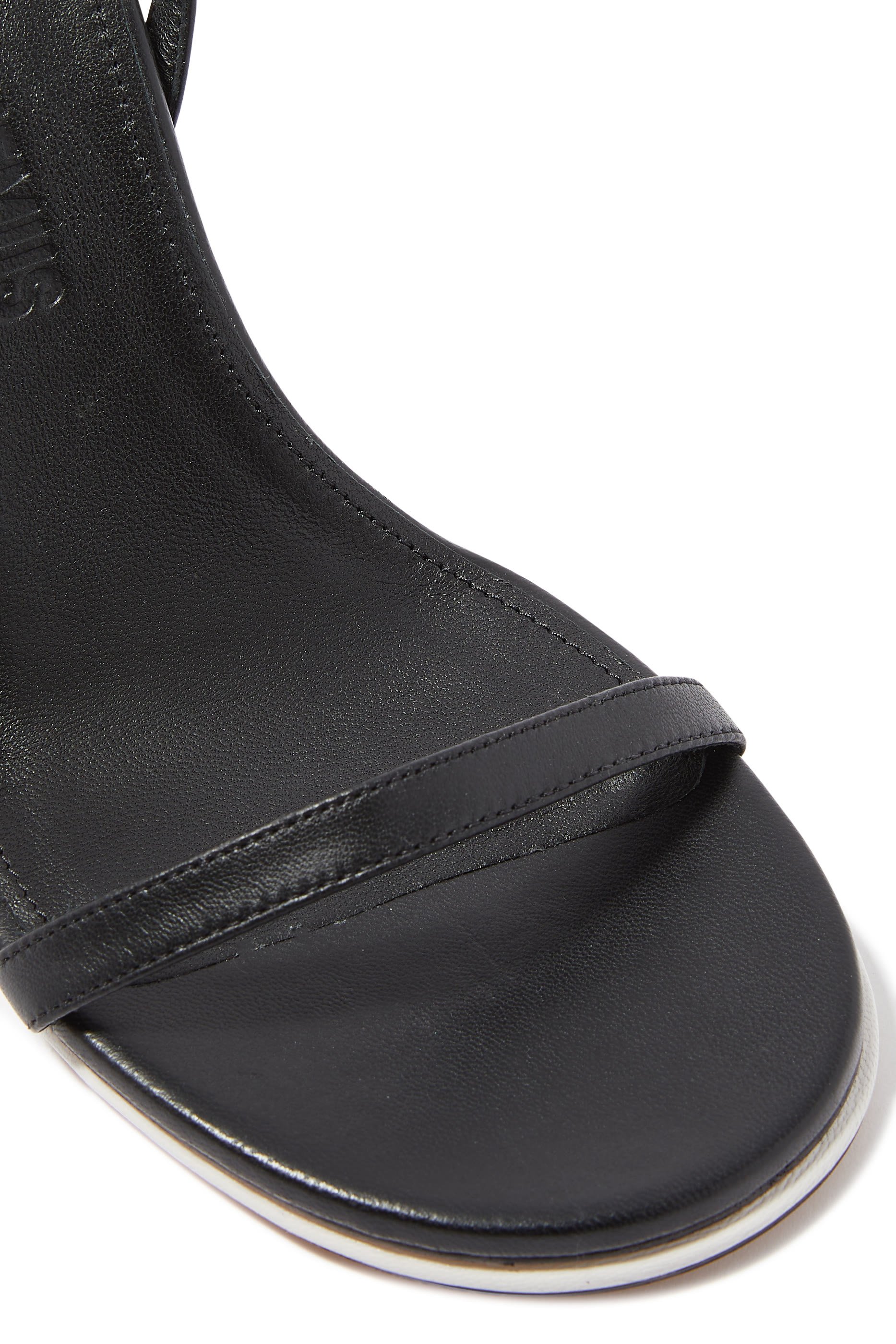 Les Doubles Sandales