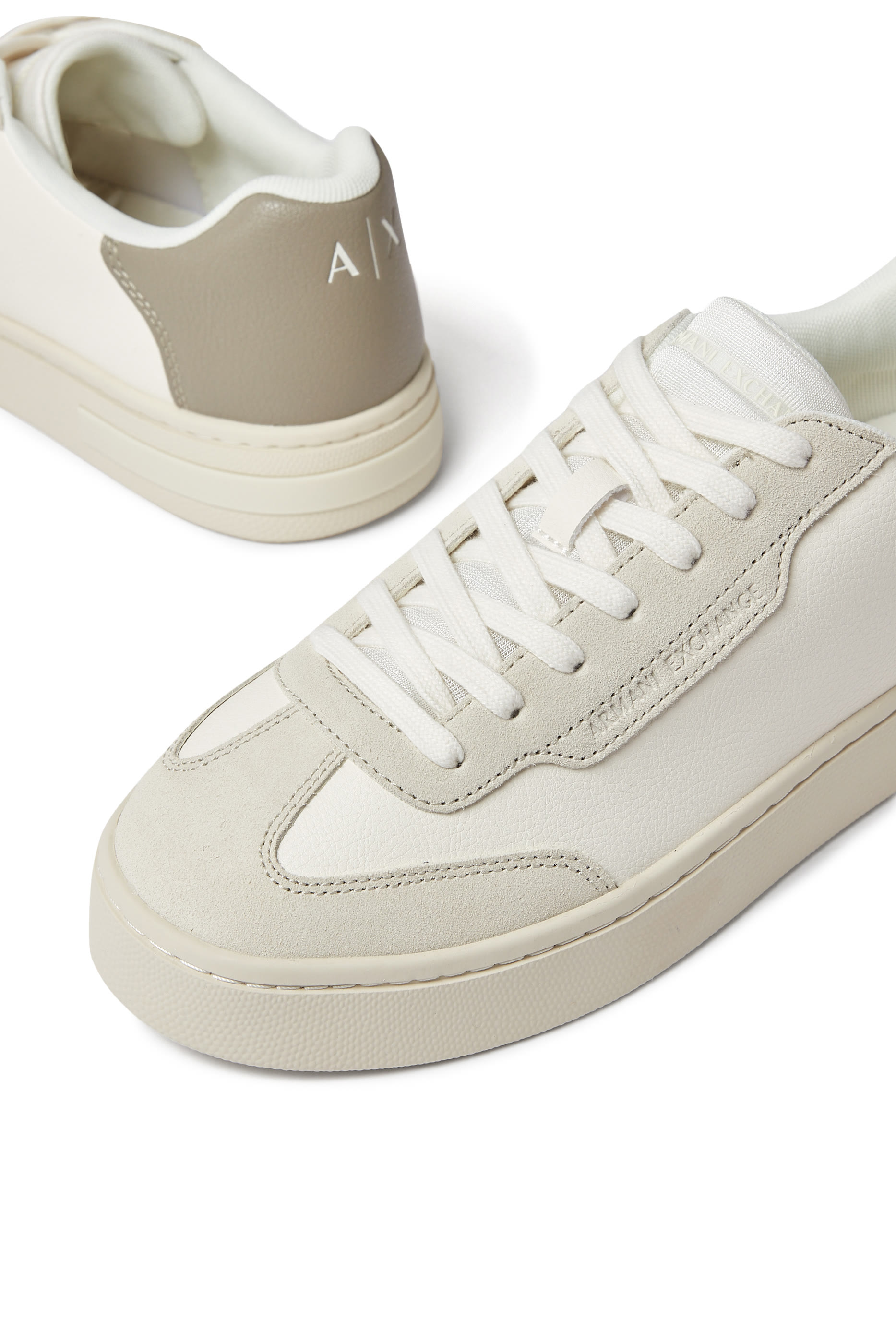 سنيكرز لندن برباط إغلاق