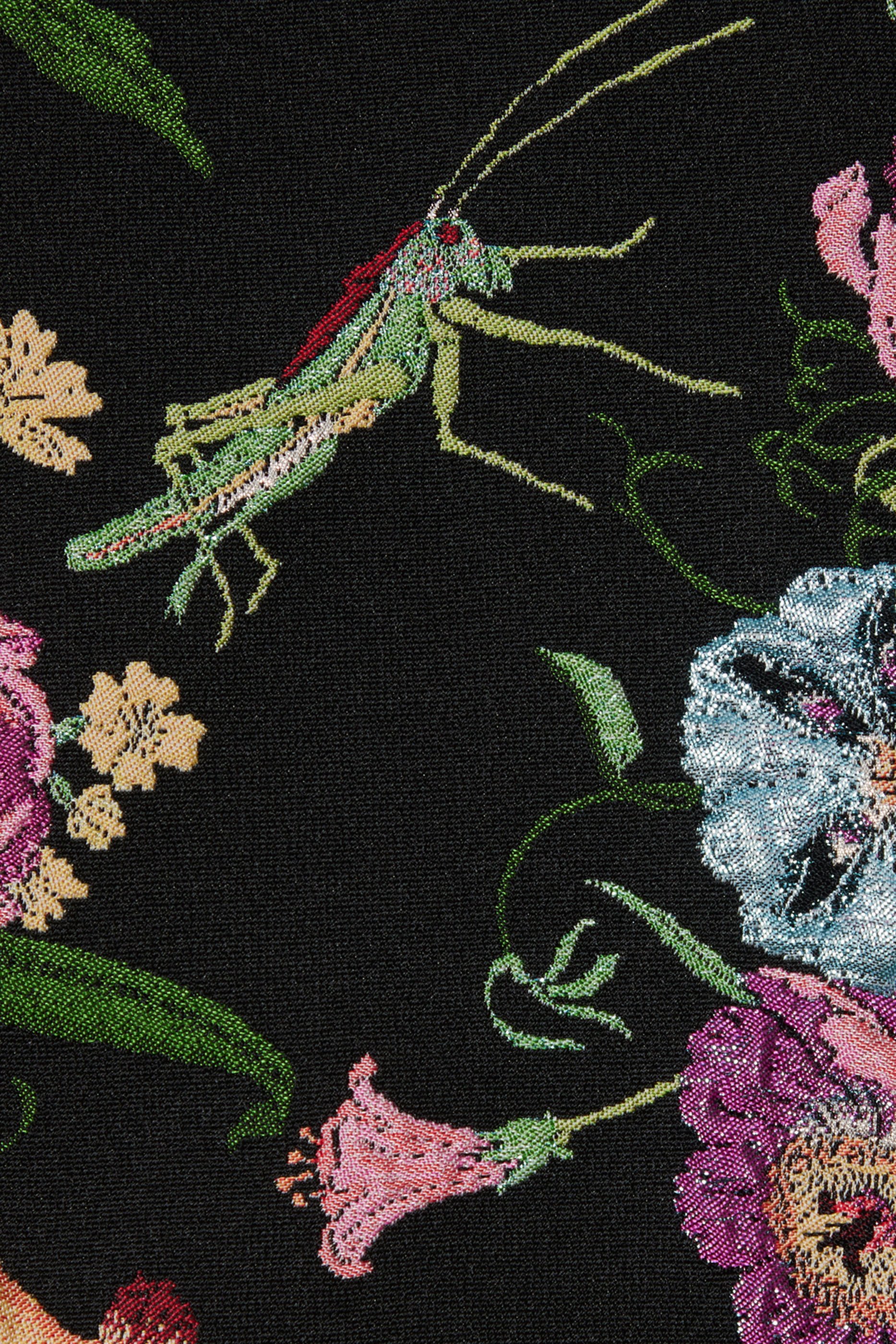 تنورة قصيرة بنقشة زهور حرير بروكيد