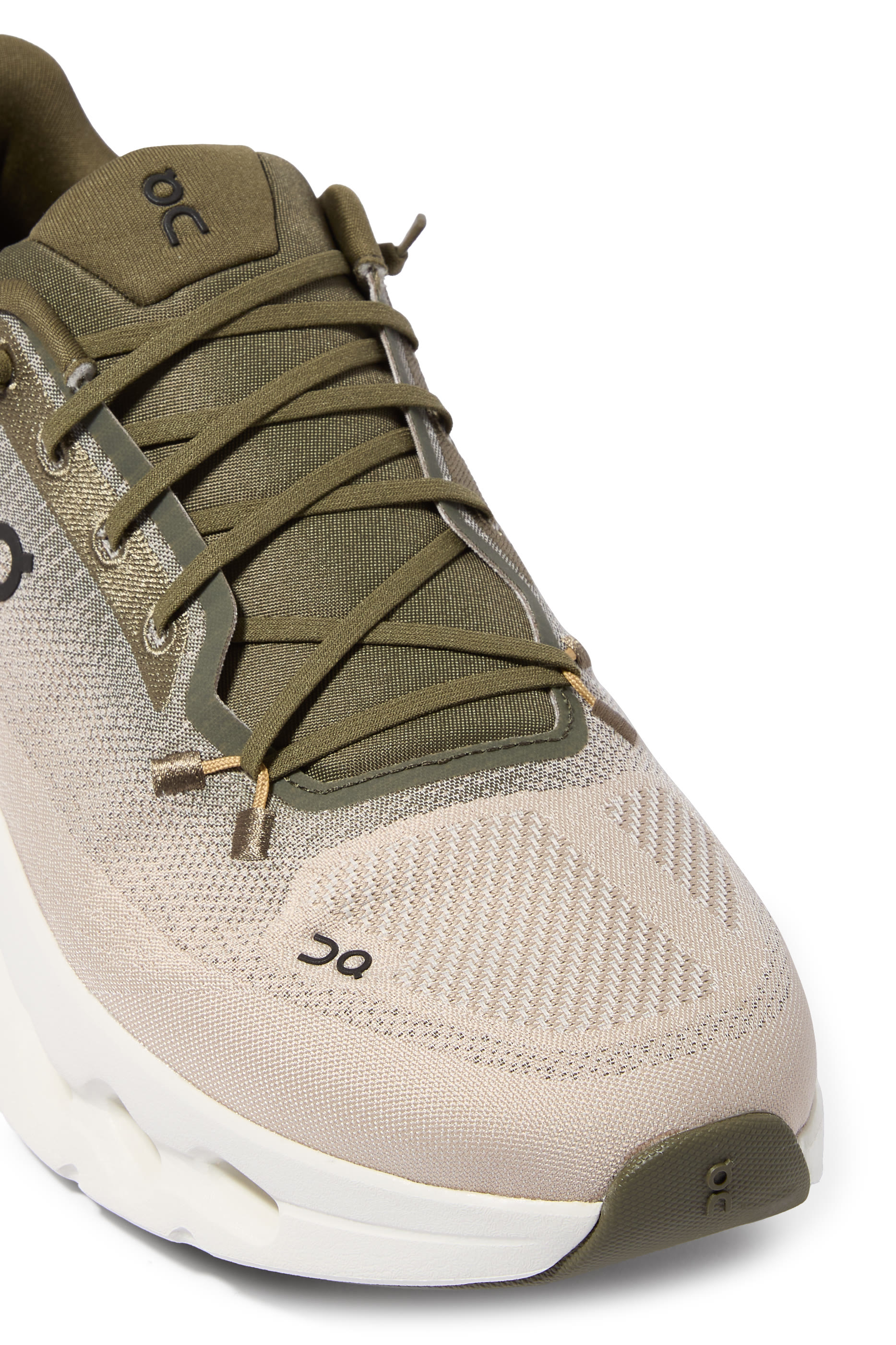 سنيكرز كلاودتيلت