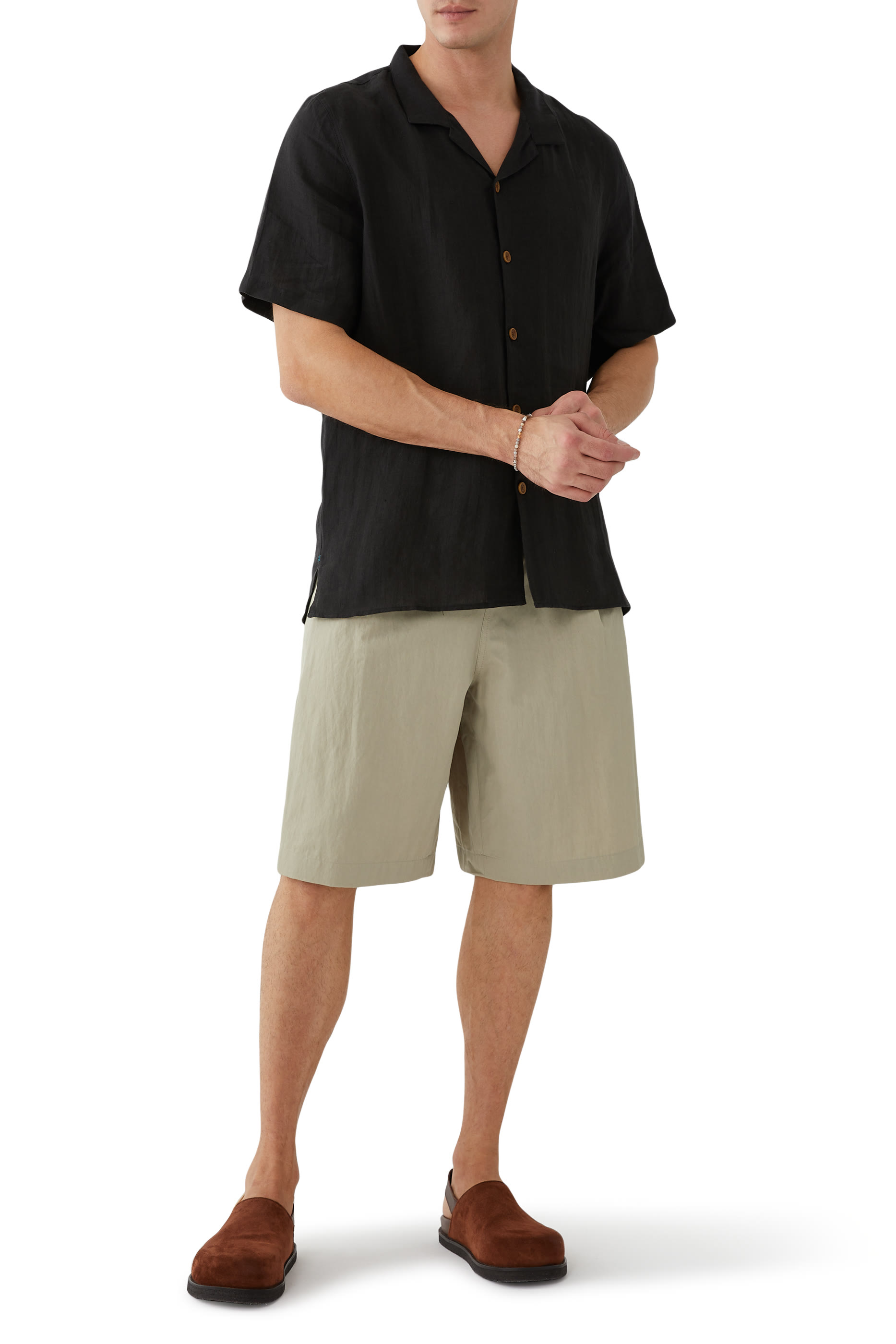 قميص بياقة مطوية