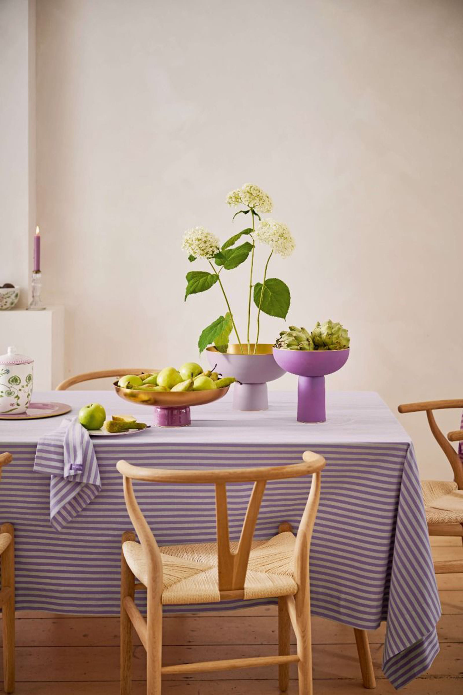 صينية معدنية منخفضة