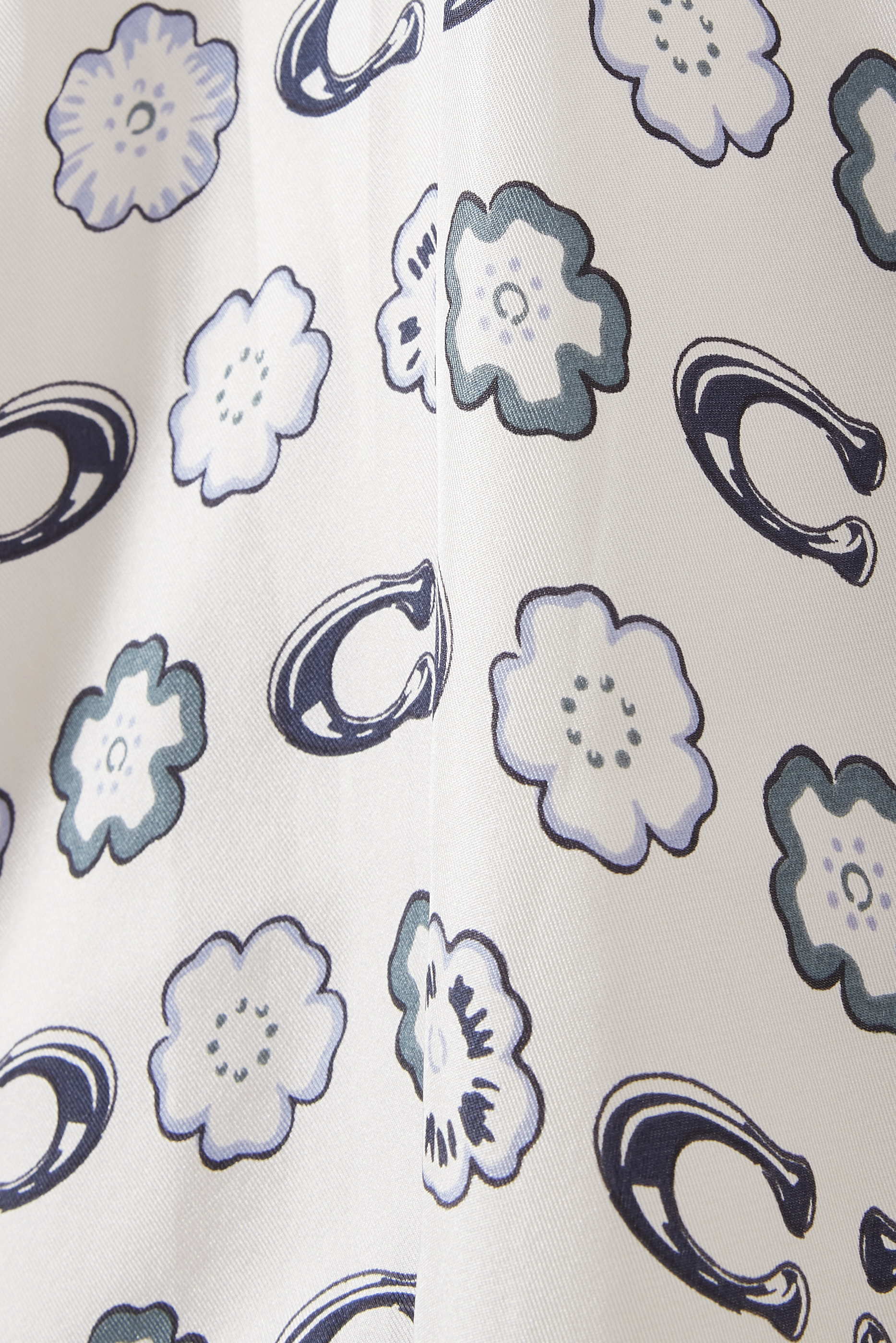 وشاح بتصميم ماسة ونقشة زهرة الشاي حرير