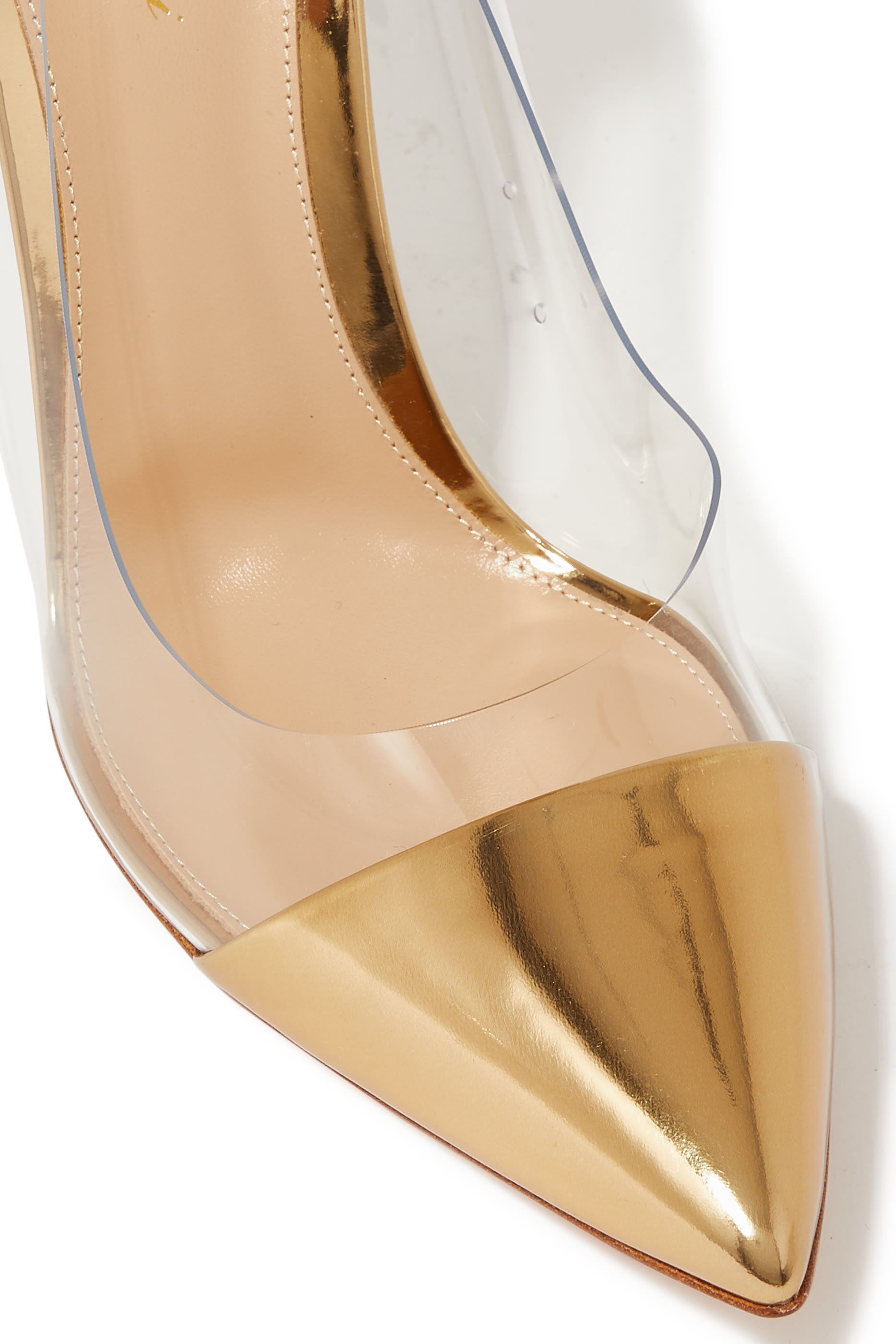 حذاء كلاسيك شفاف