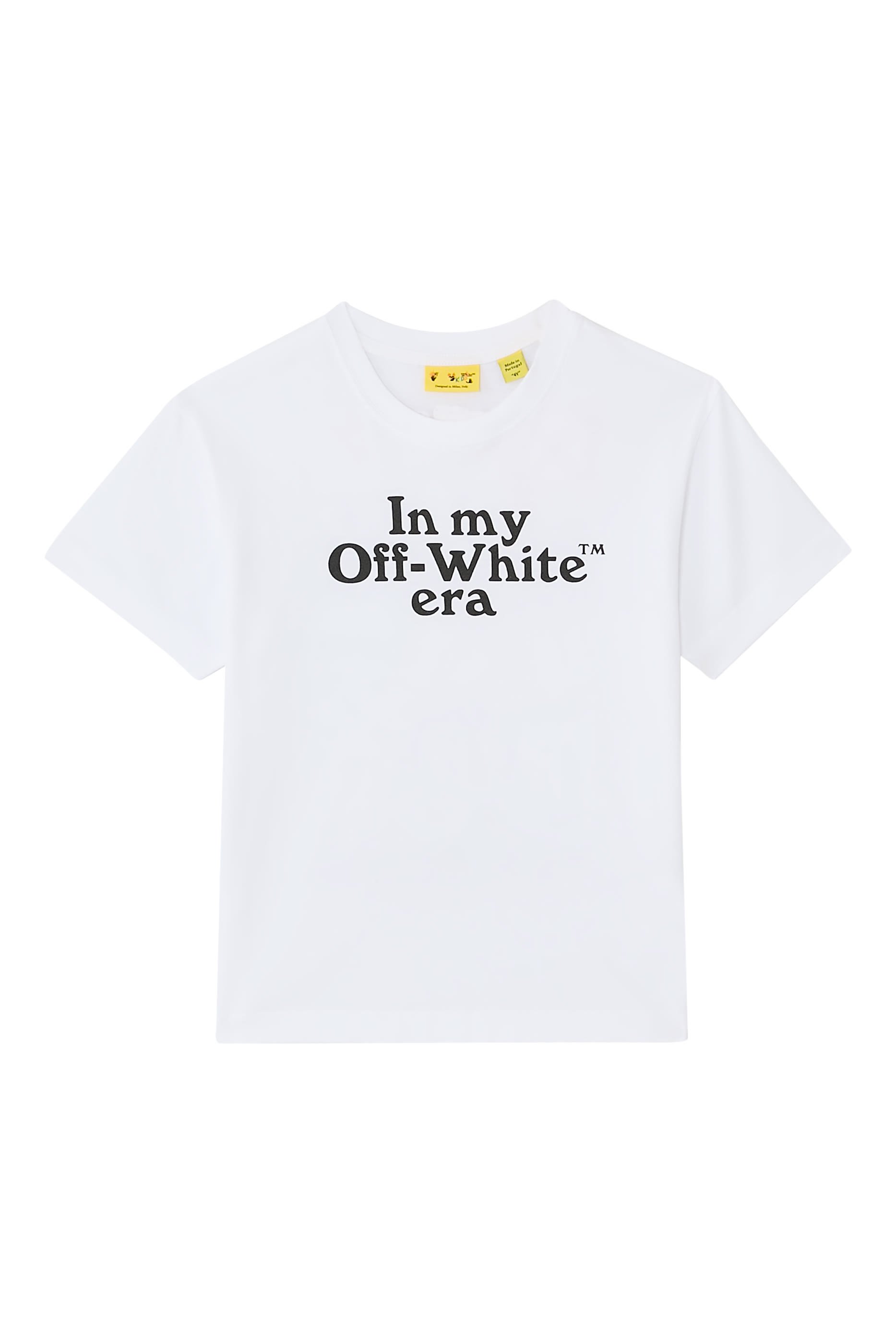 تيشيرت مزين بشعارات الماركة للأطفال