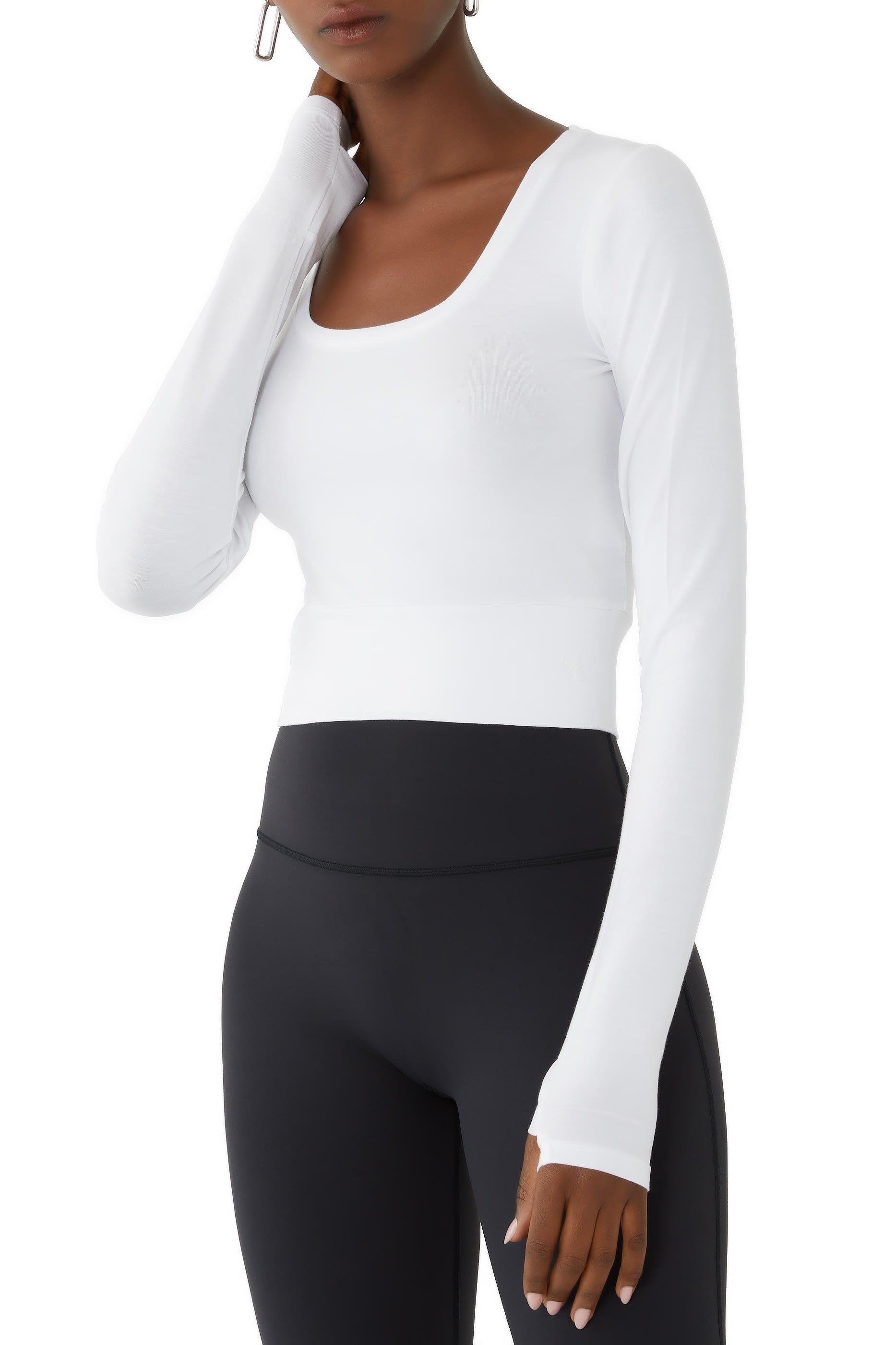 بلوزة قصيرة إيلفيت لايف بأكمام طويلة