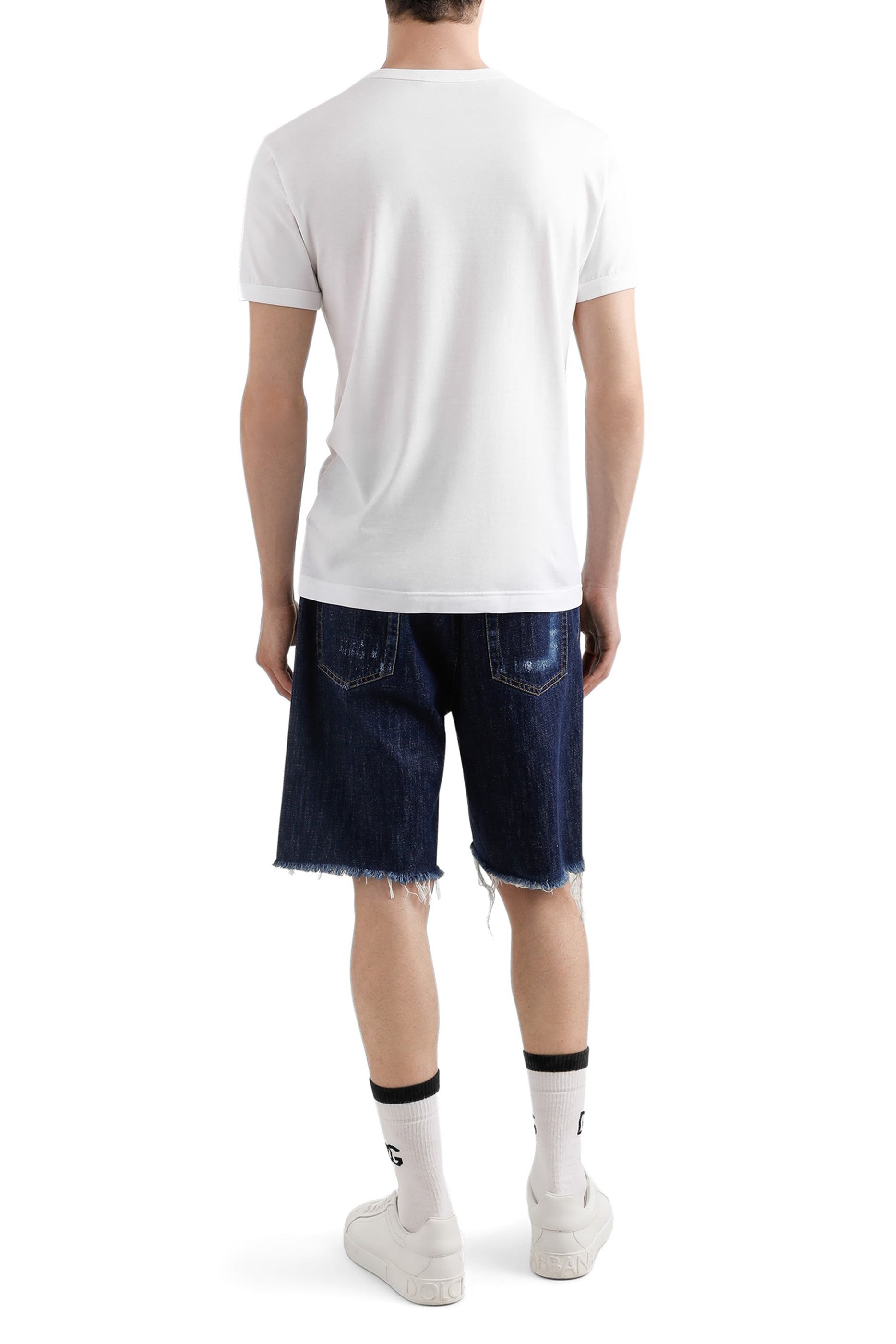 تيشيرت بشعار الماركة بتصميم دروع الفروسية قطن