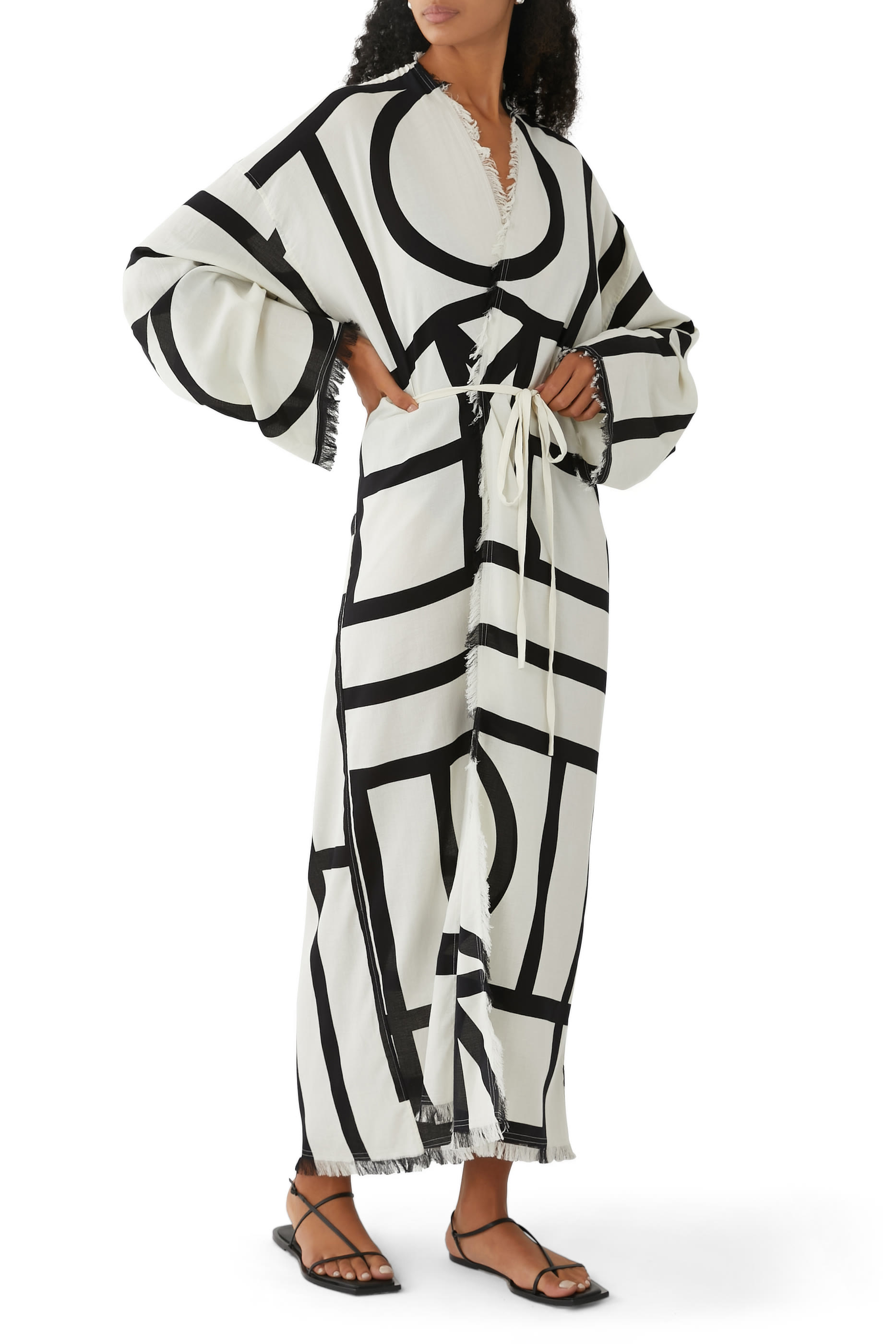 فستان بتصميم ملفوف وحروف شعار الماركة