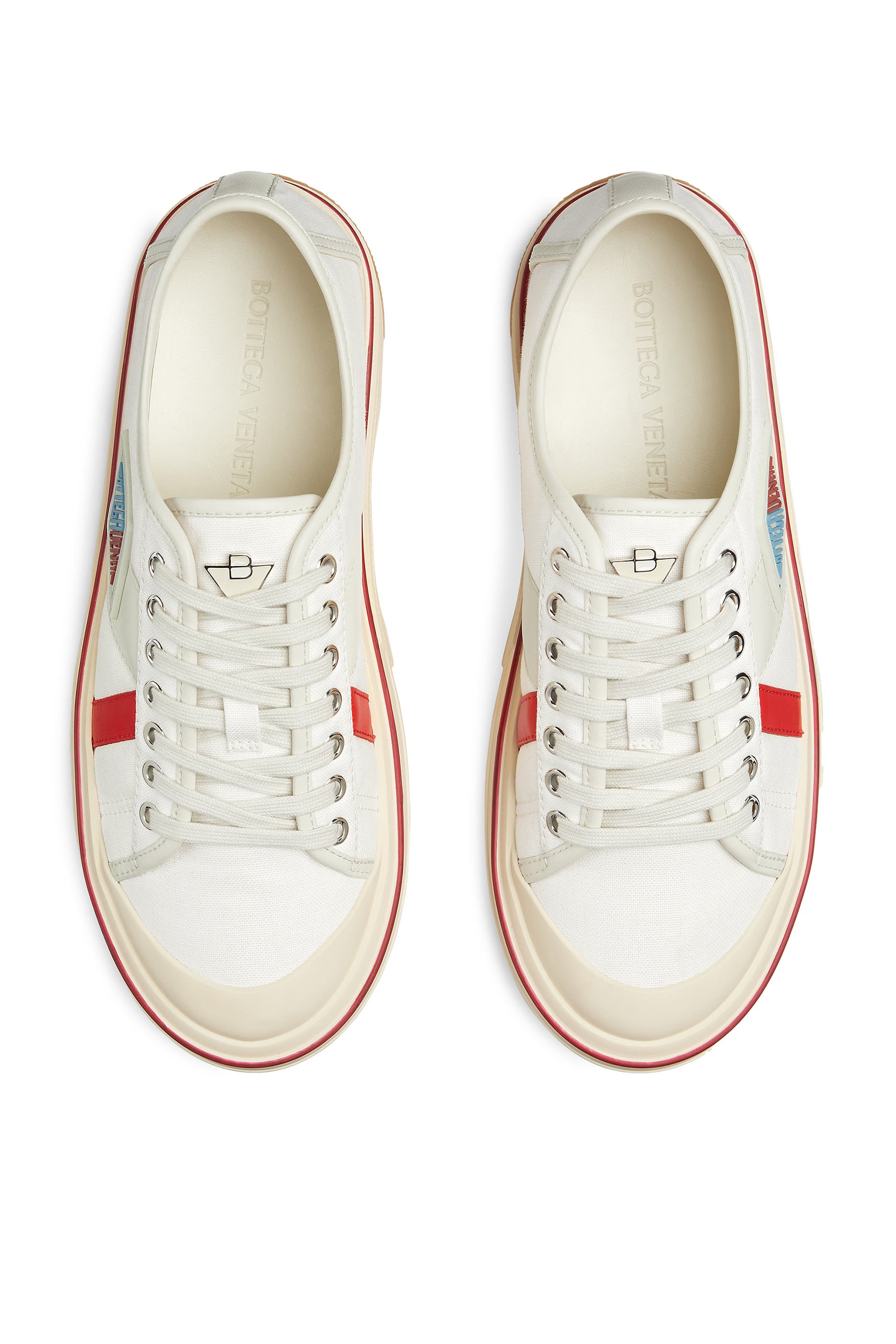 سنيكرز إليوت