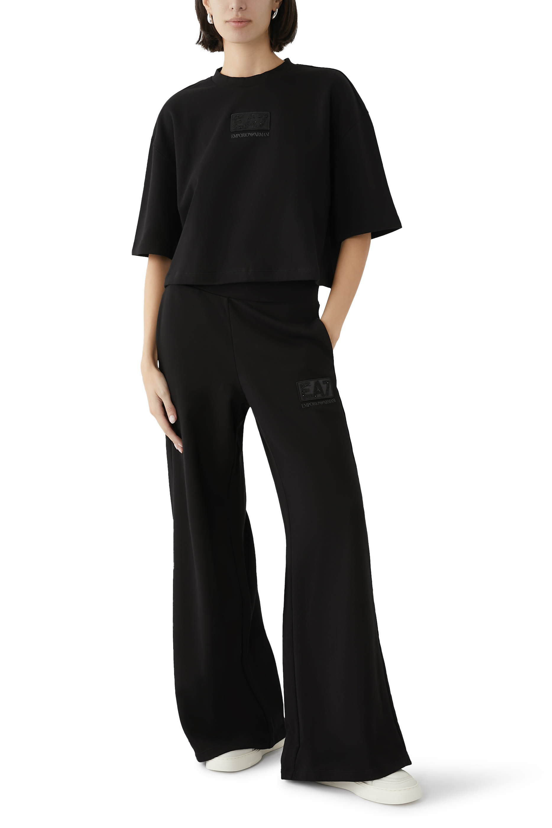 تيشيرت قصير  بشعار الماركة