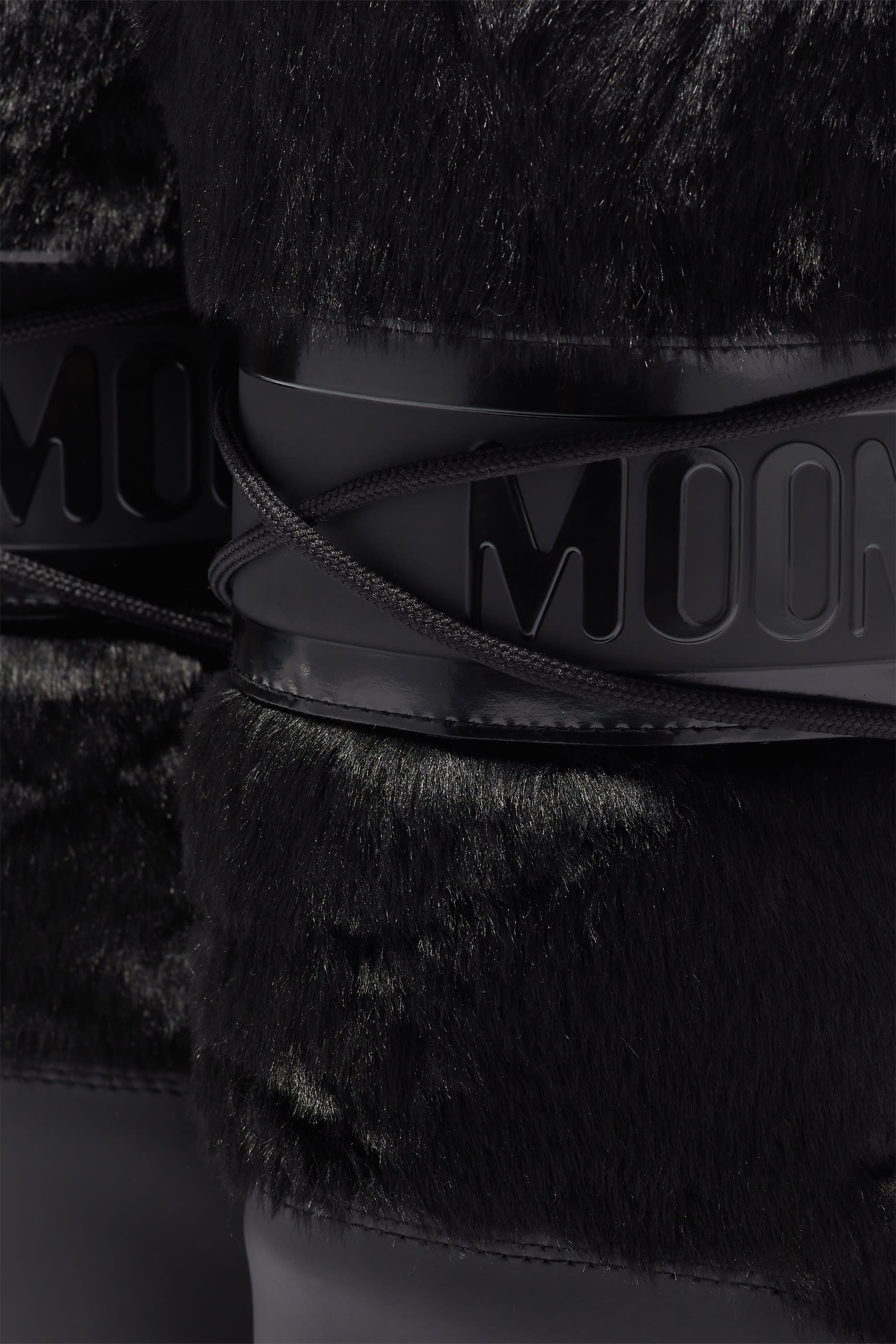 حذاء بوت ايكون فرو صناعي