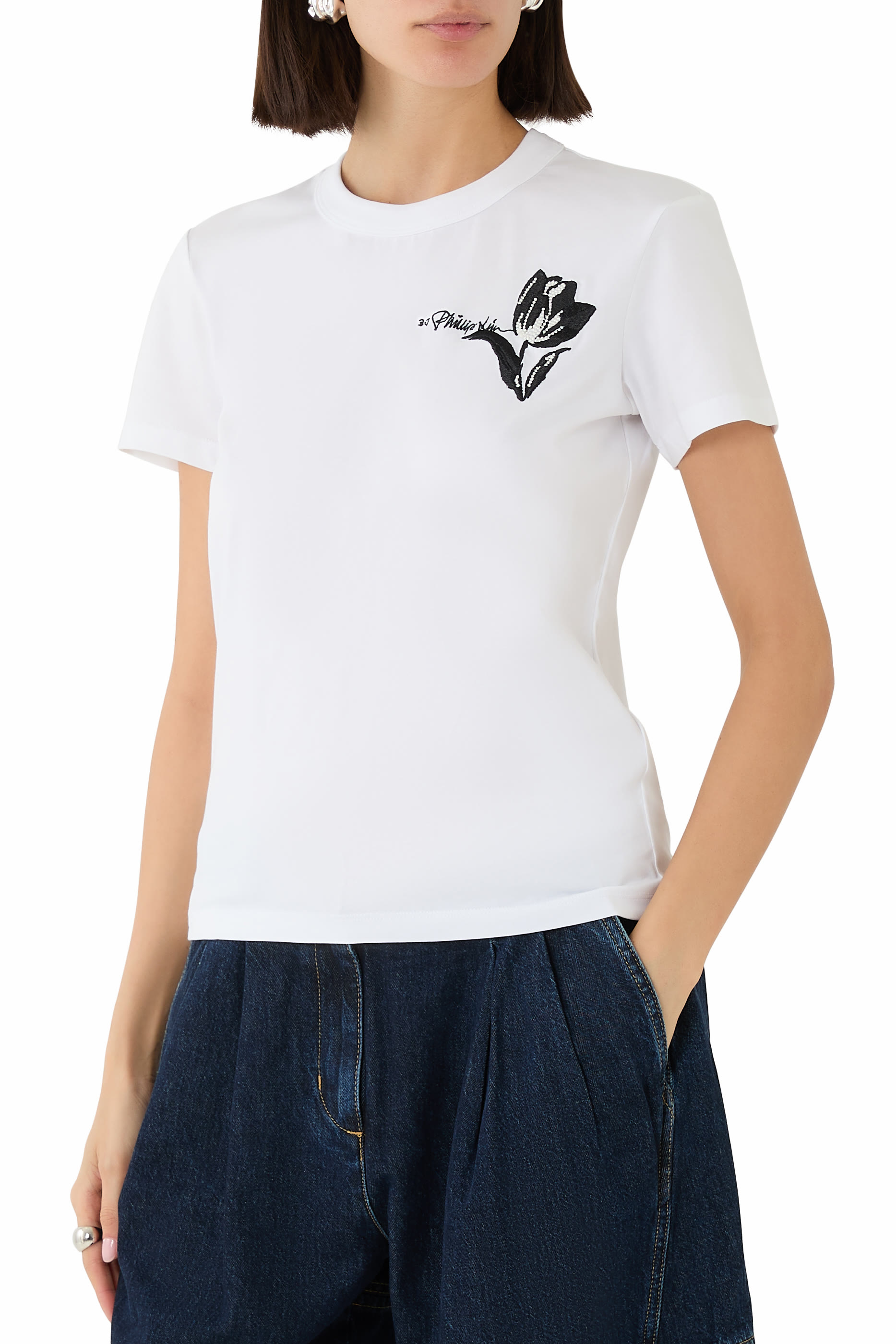 تيشيرت قصير