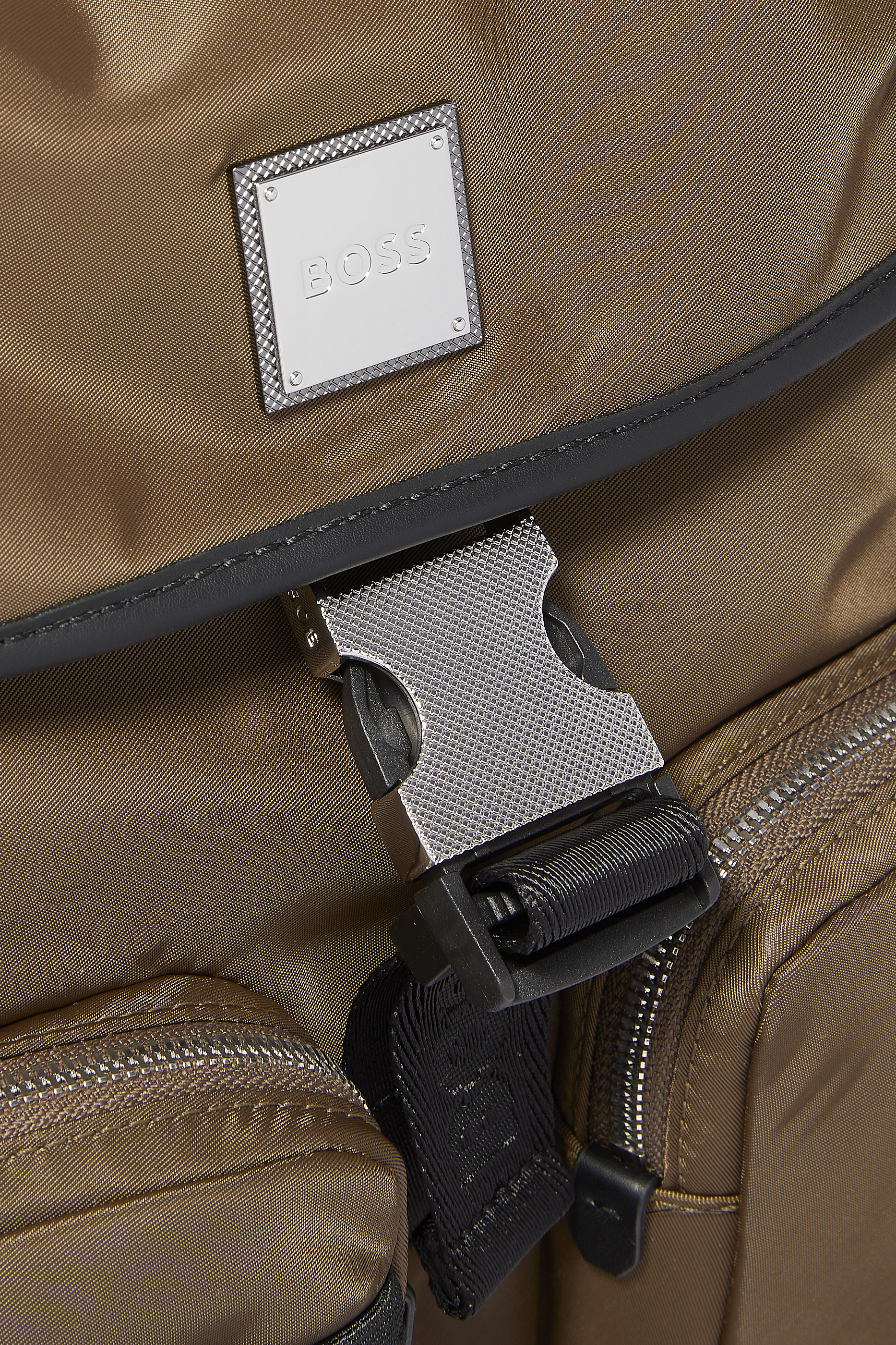 حقيبة ظهر لينون