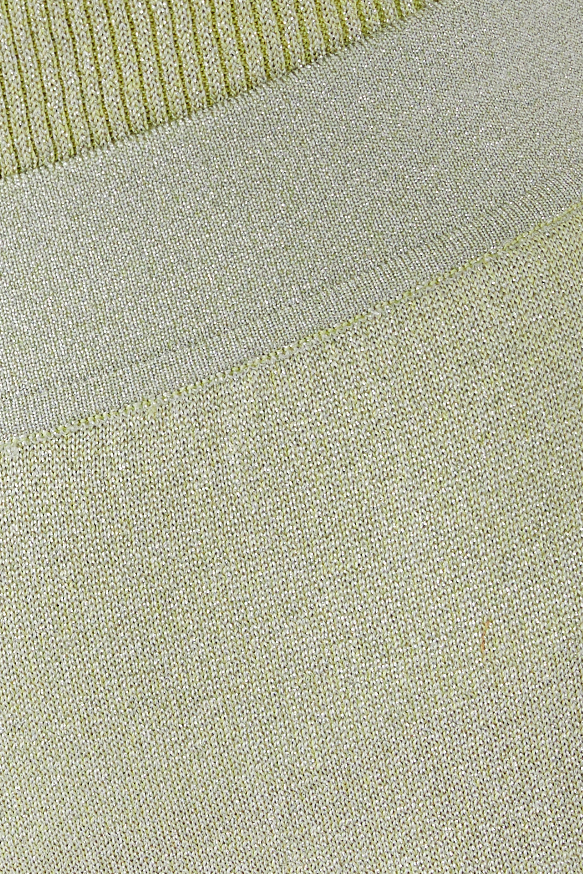 بنطال بقصة واسعة لوريكس