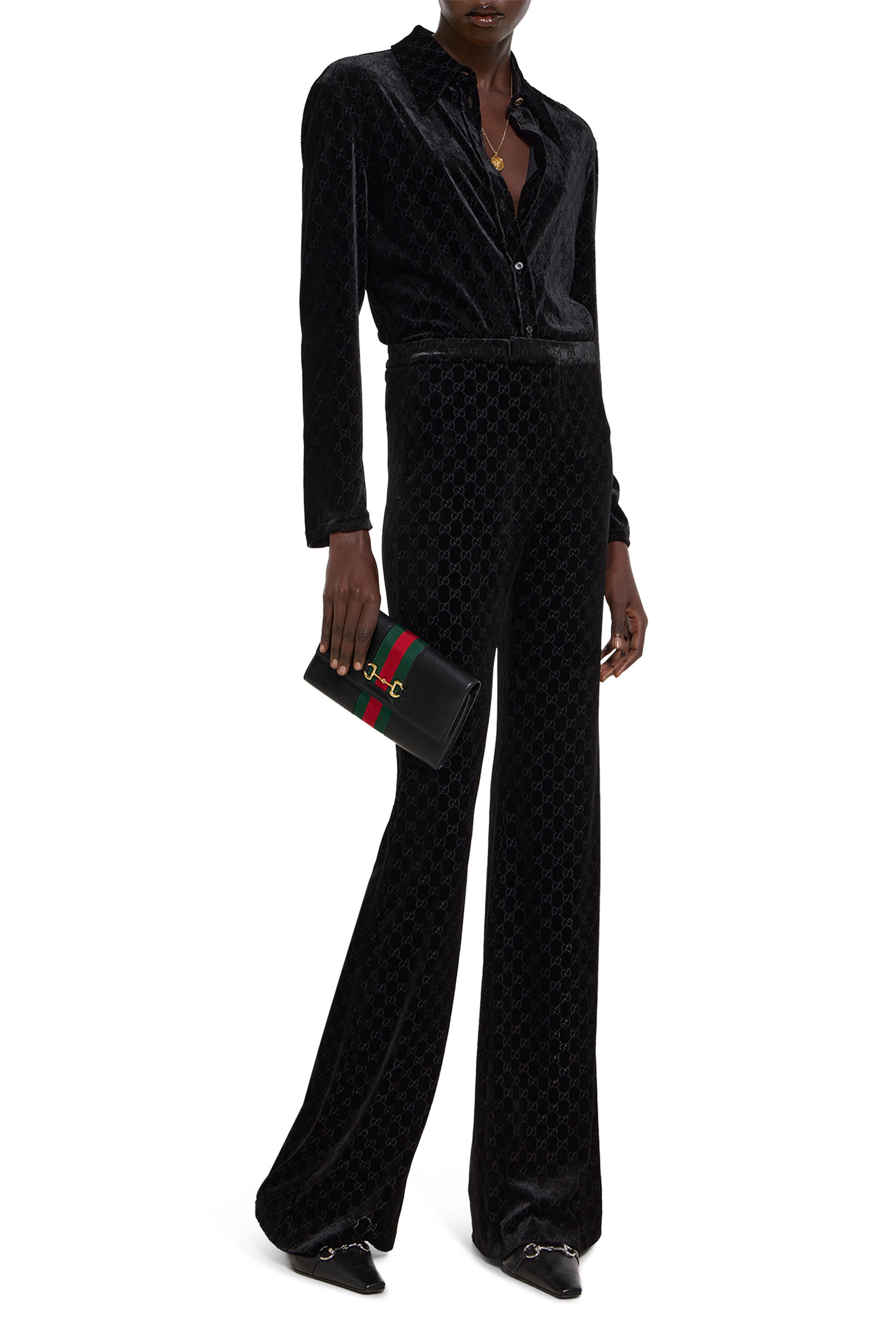 محفظة بحمالة مزينة بشريط ويب وحلية لجام الحصان