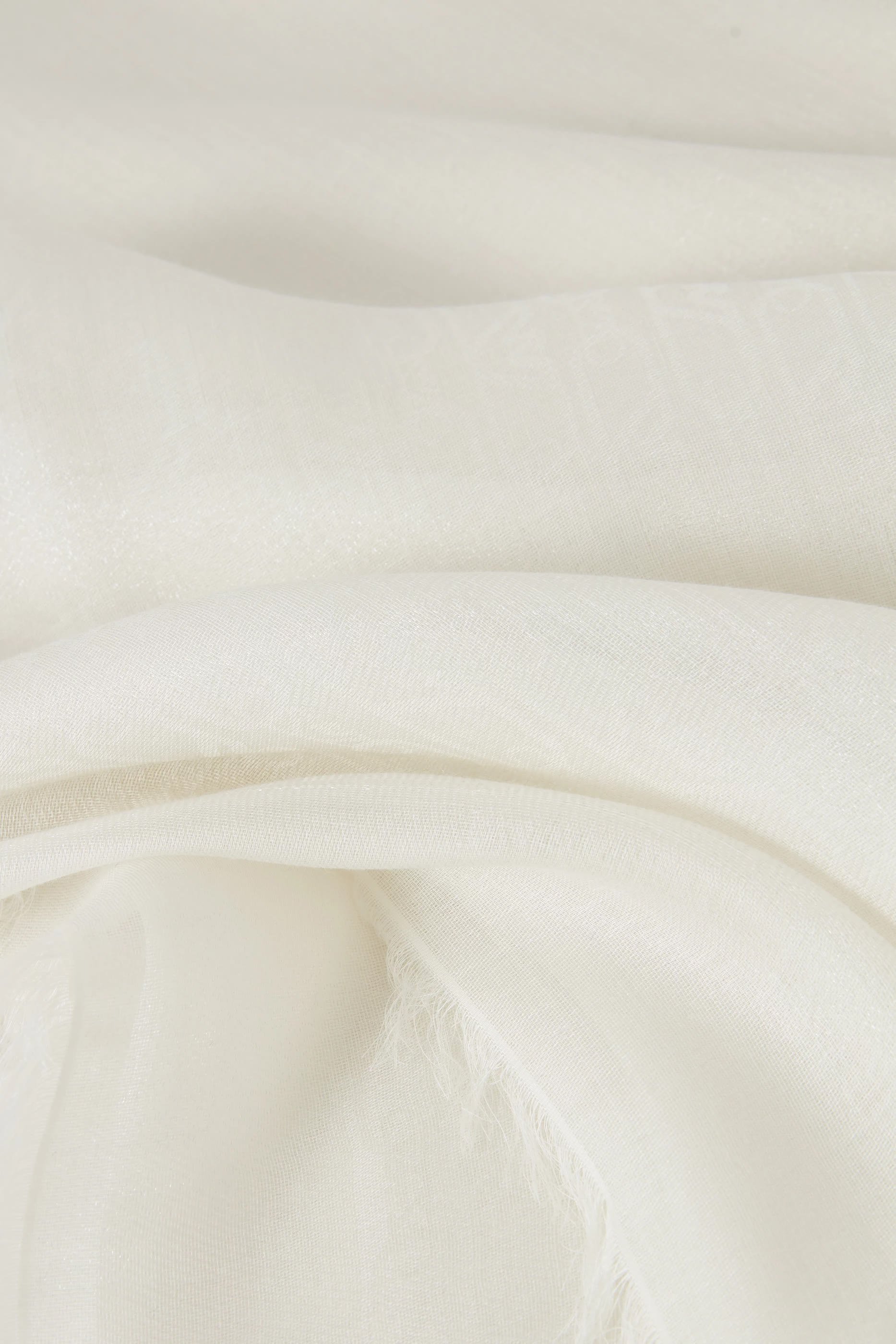 وشاح بشعار الماركة مودال