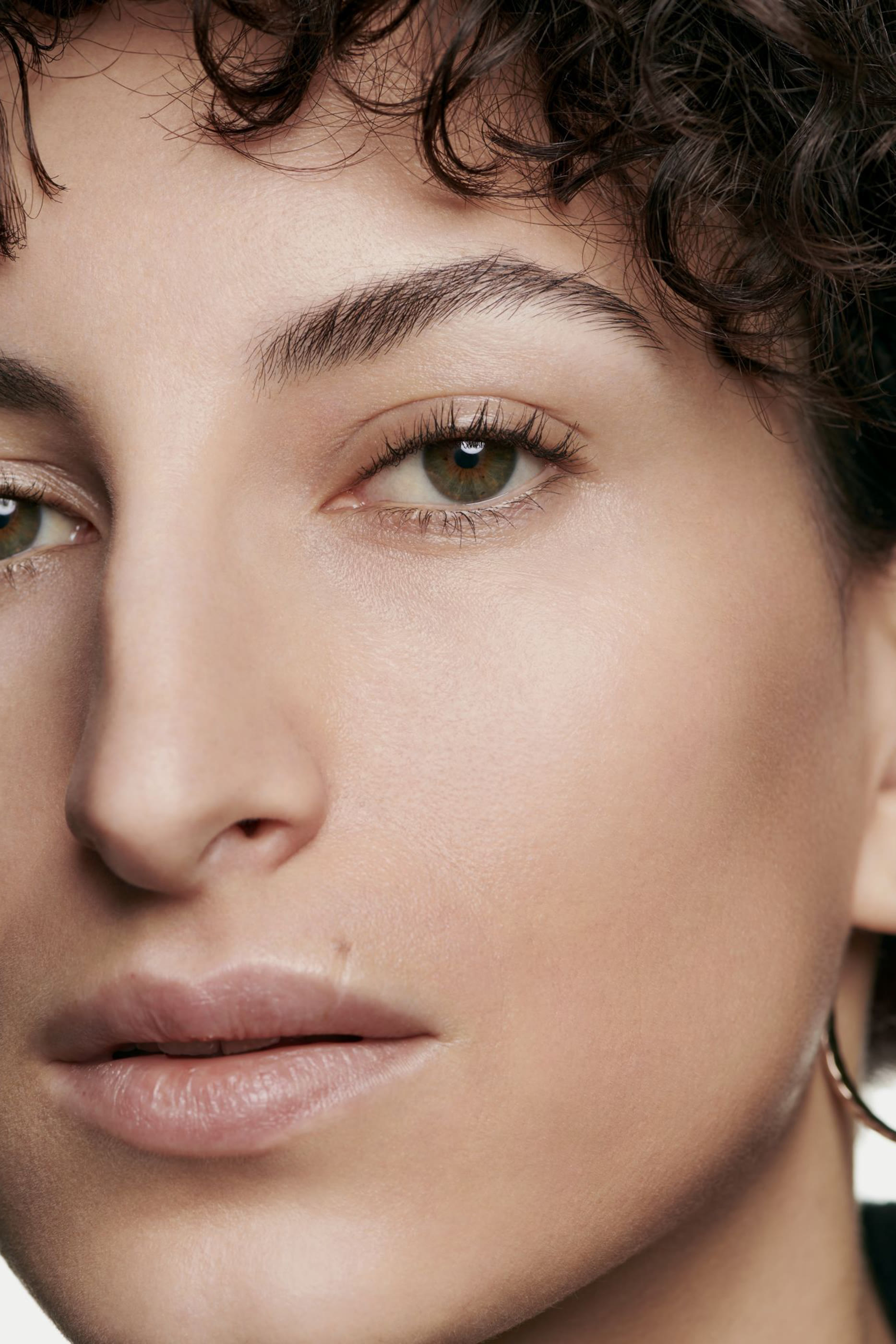 Les Beiges Water-Fresh Complexion Touch Even &ndash; Illuminate &ndash; Hydrate Br22