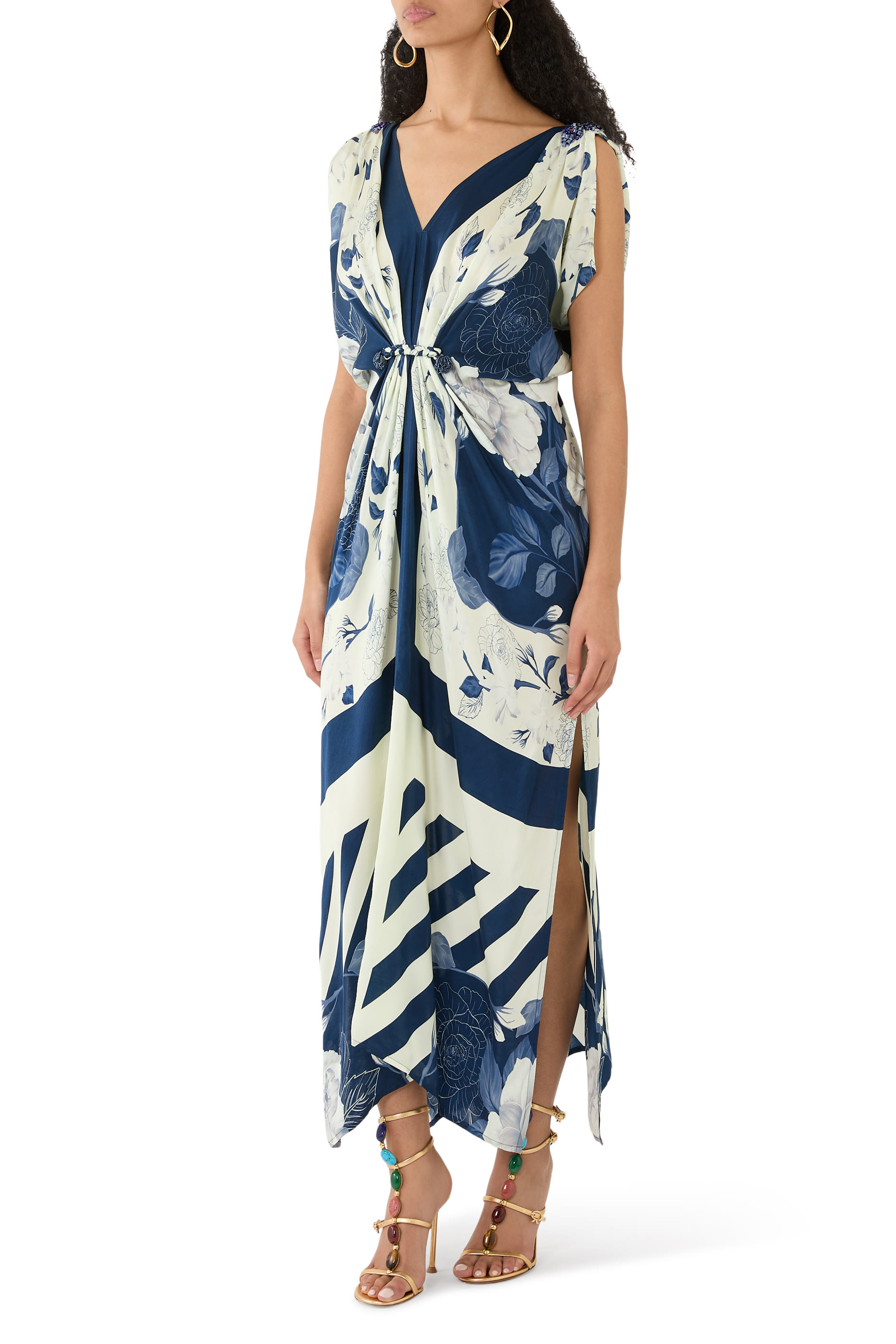 فستان سهرة بدرابيه يدوي