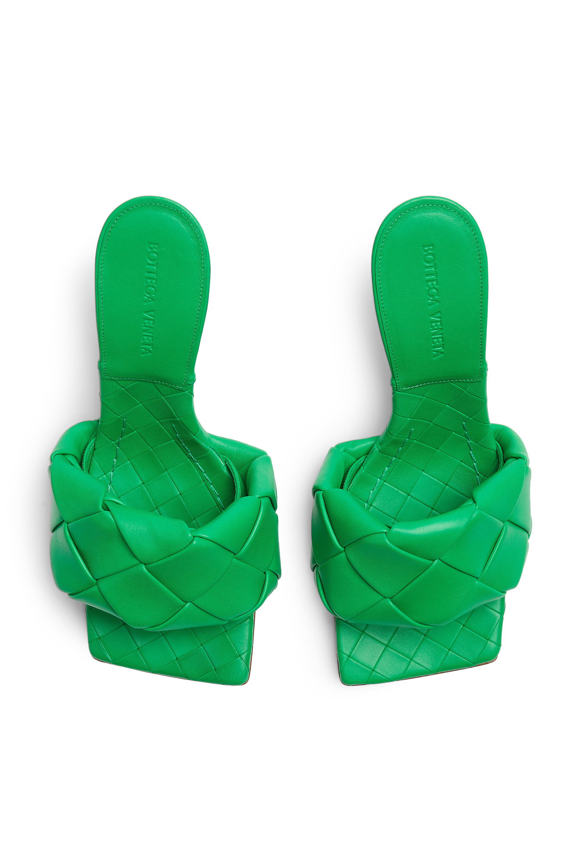 حذاء ليدو مفتوح جلد