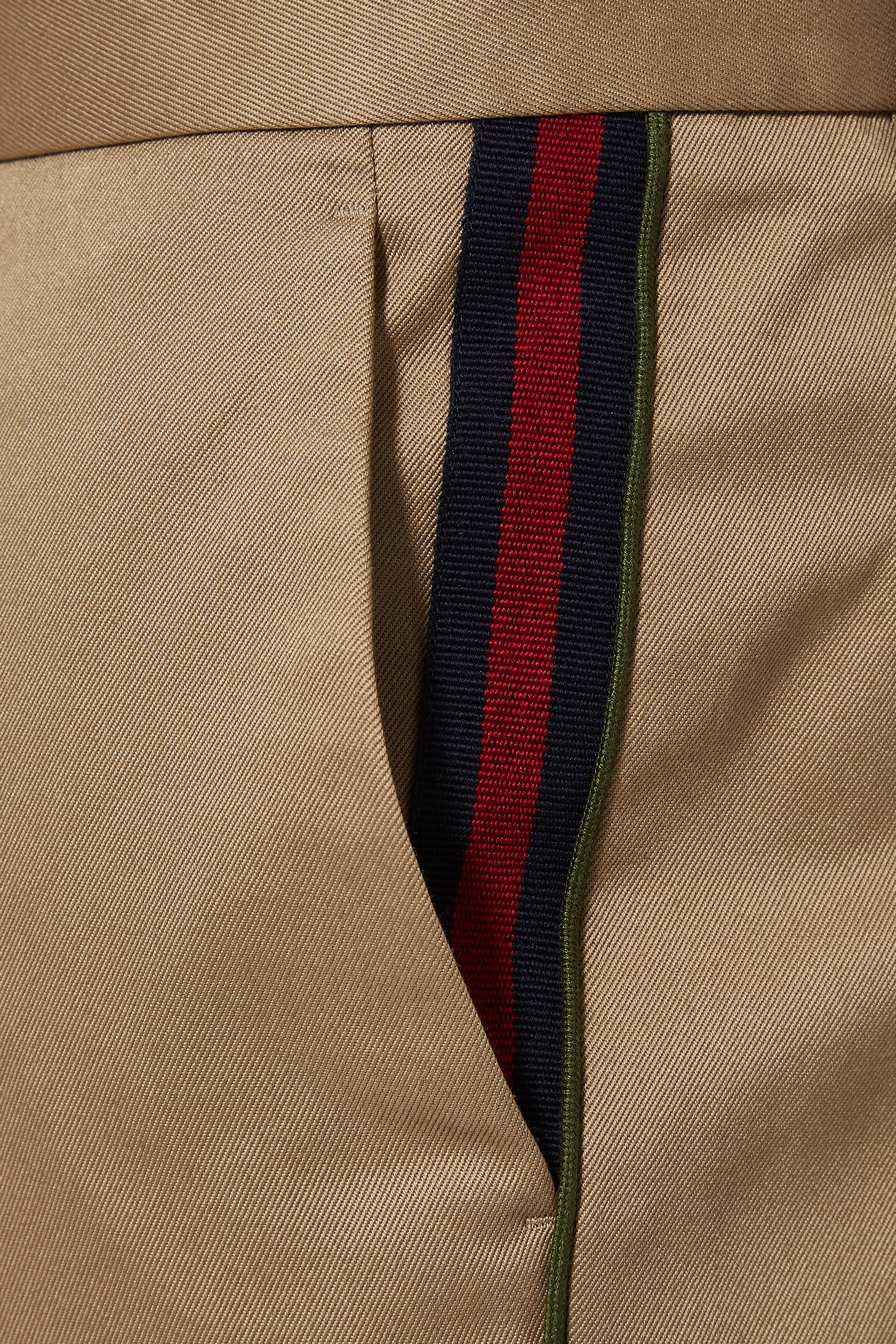 بنطال قطن بتصميم من الستينيات بشريط ويب