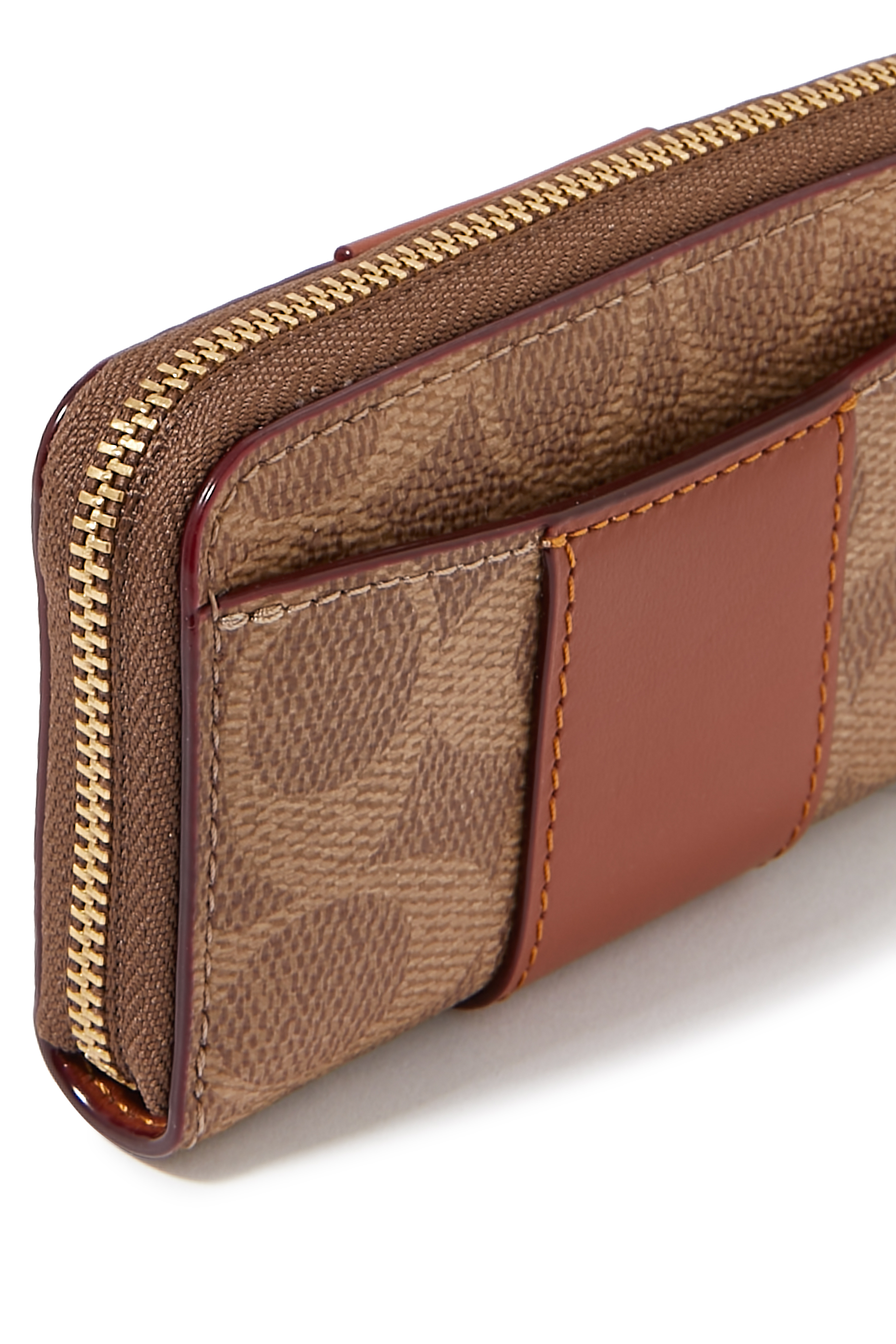 حافظة بطاقات إسنشال صغيرة بسحاب محيط