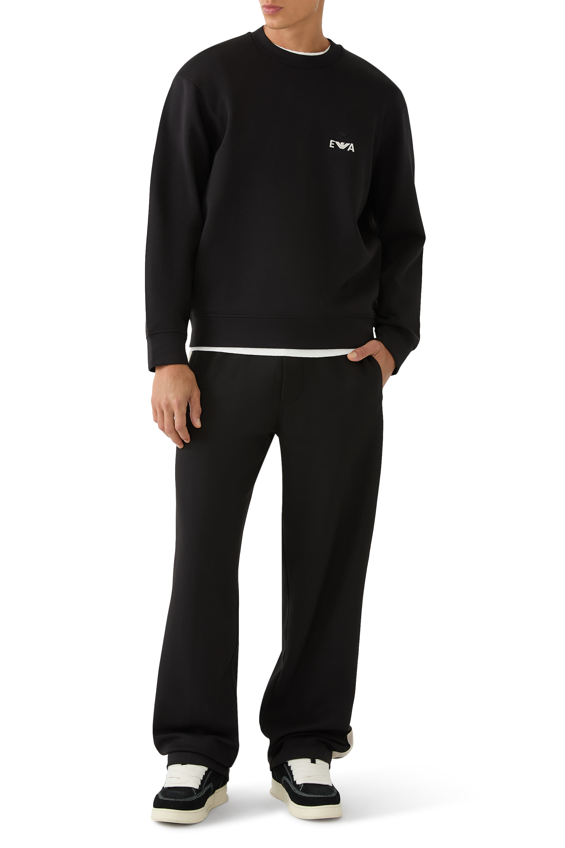 سويت شيرت بياقة ضيقة