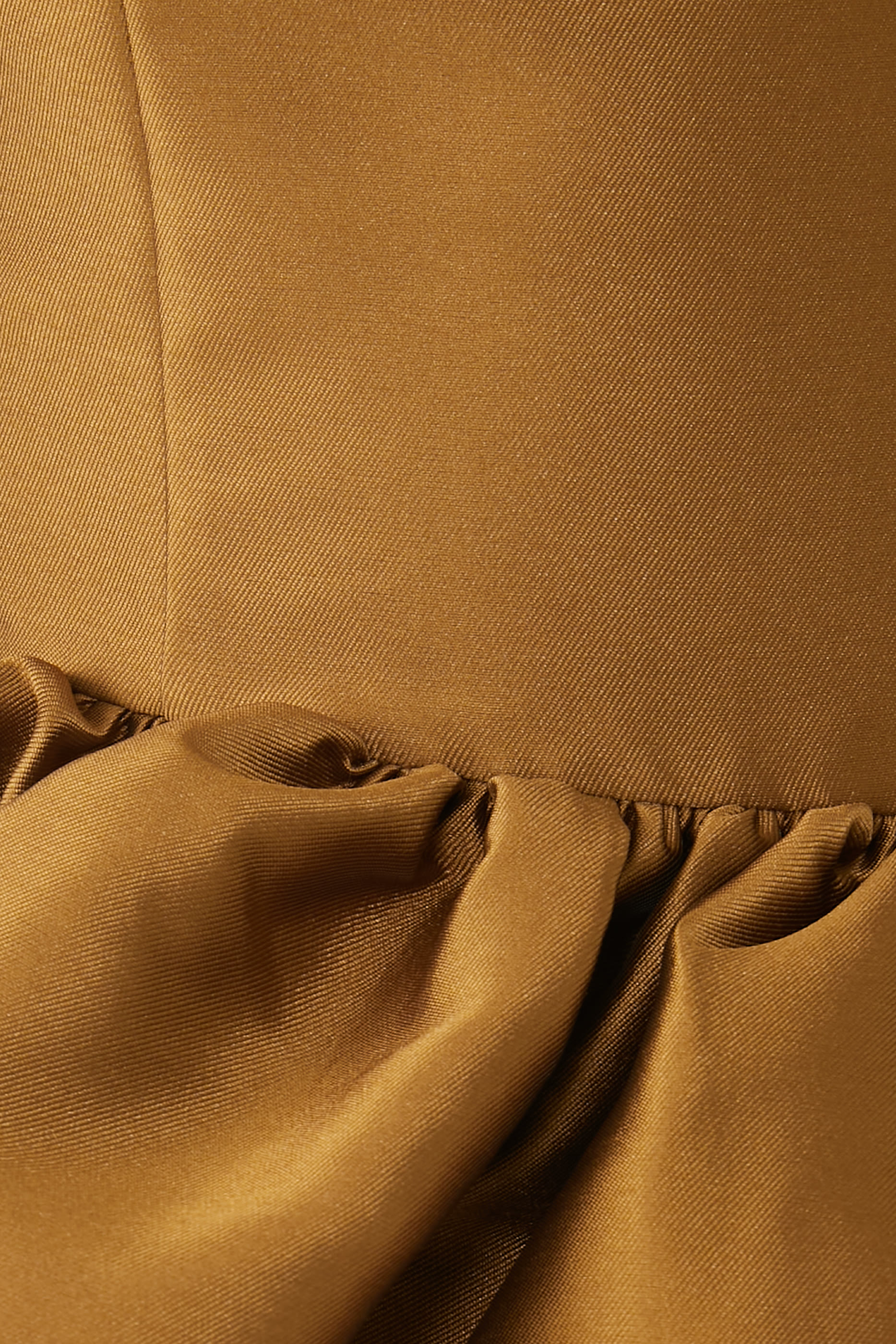 بلوزة سيمونا بكشكش