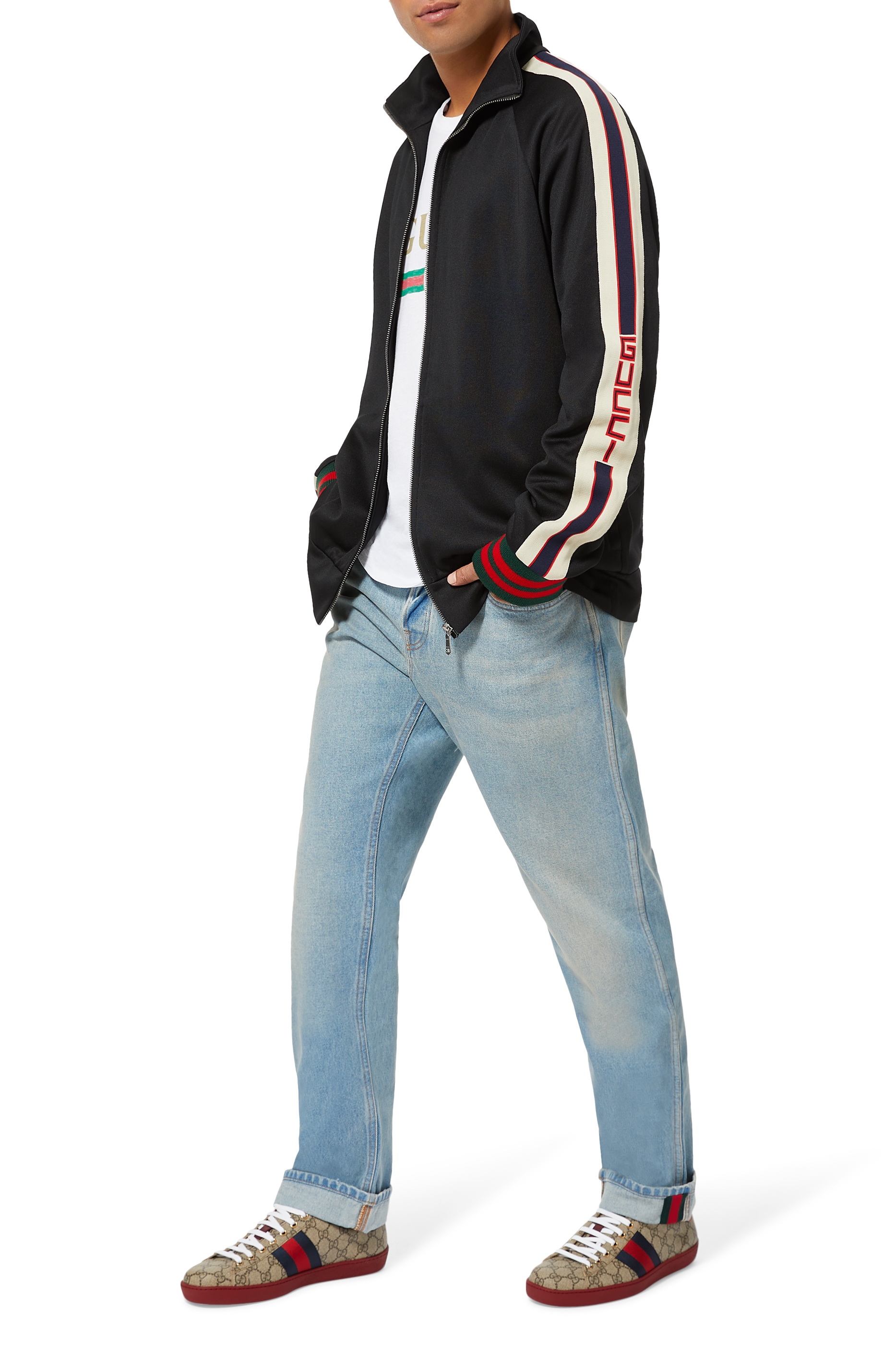 سنيكرز إيس بشعار حرفي GG