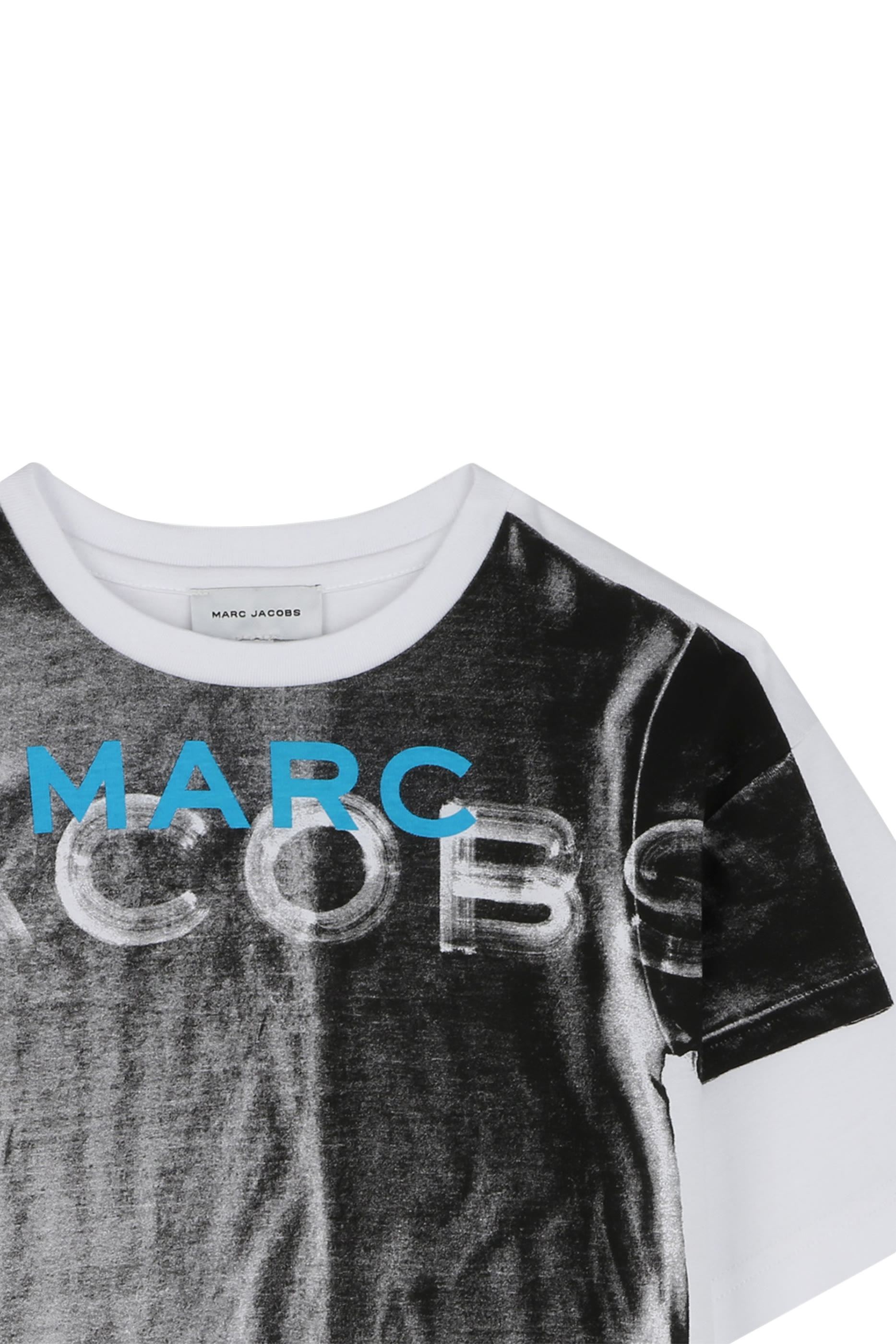 تيشيرت بأكمام قصيرة للأطفال