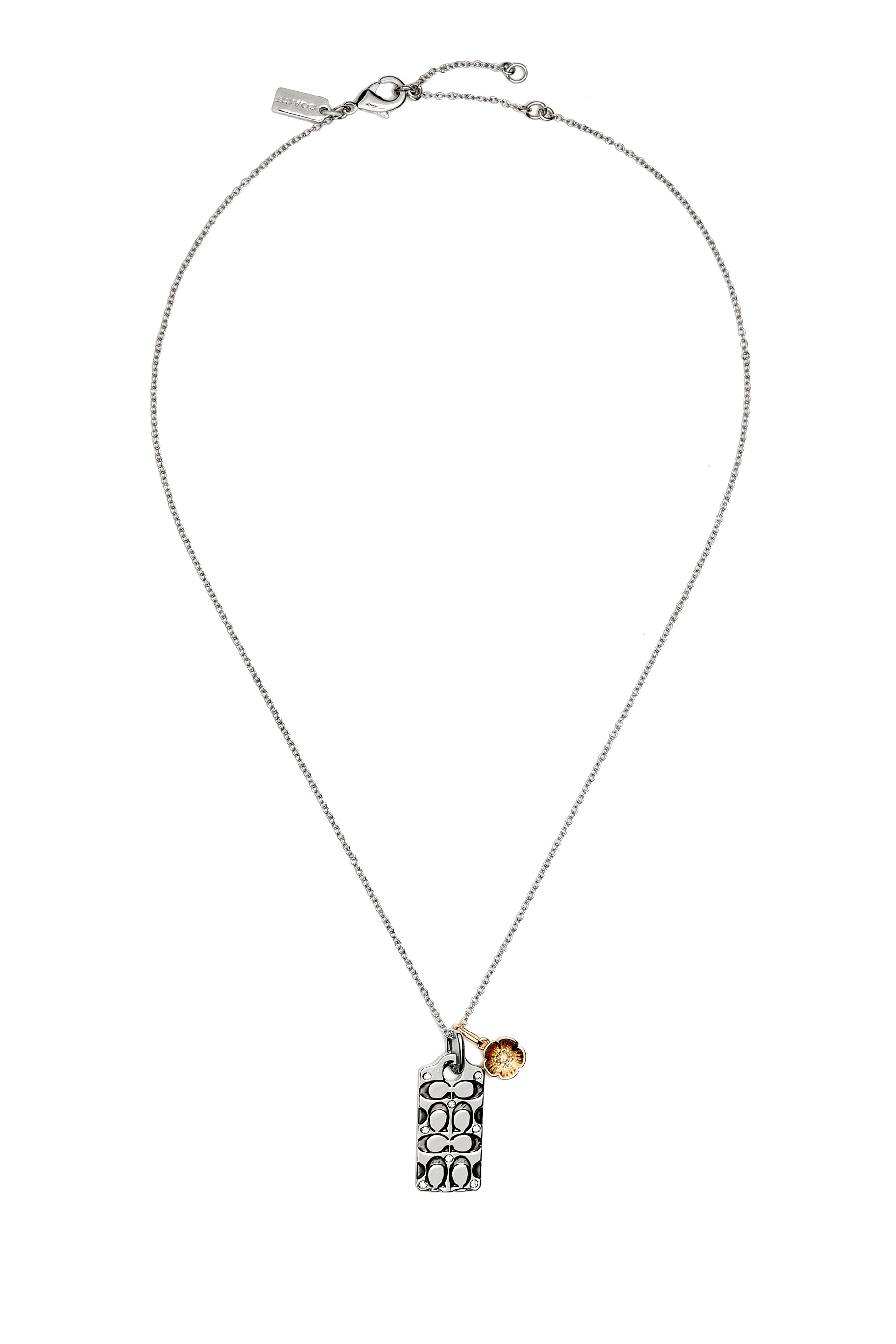 قلادة بدلاية مبطنة بشعار حرف C