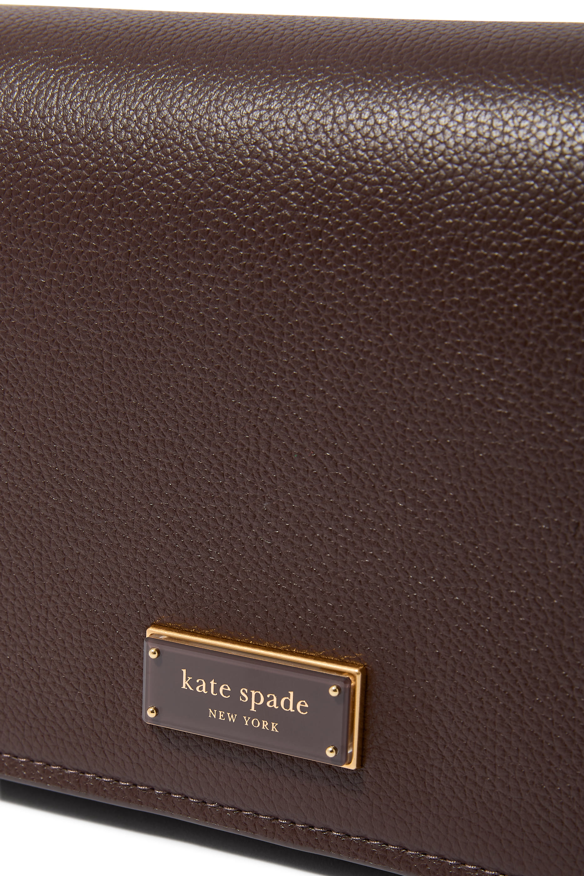 حقيبة كروس ليف بغطاء قلاب