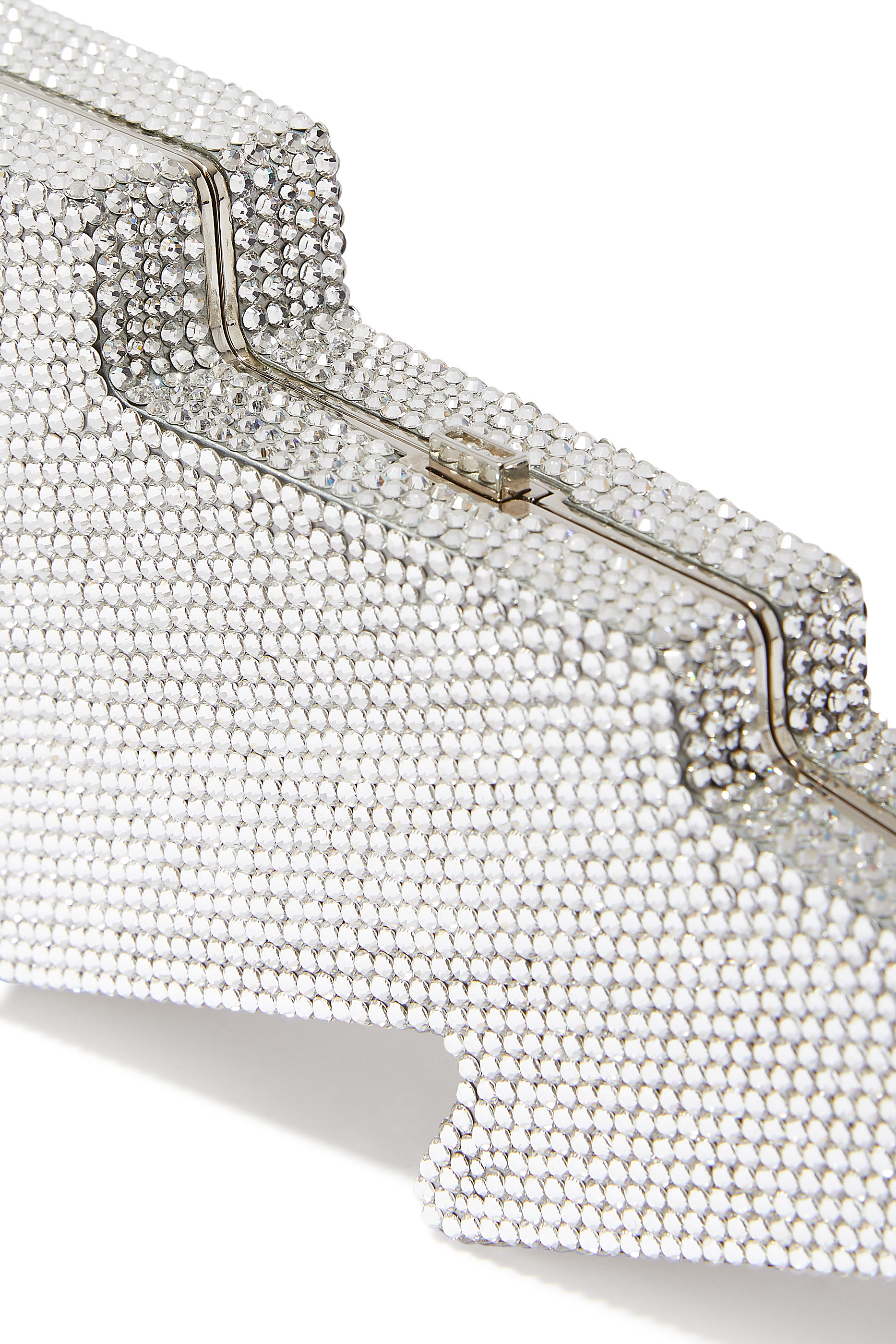 كلاتش كايلي بتصميم برق