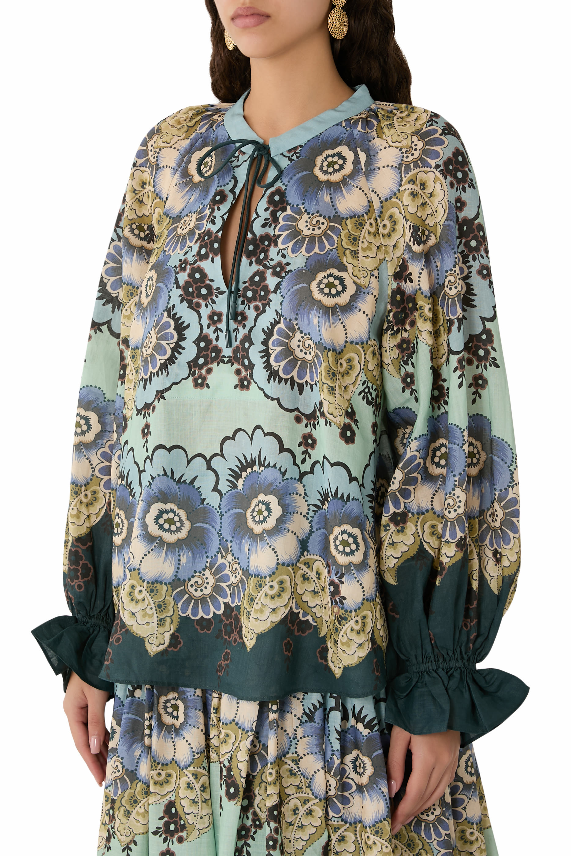 بلوزة مادالينا