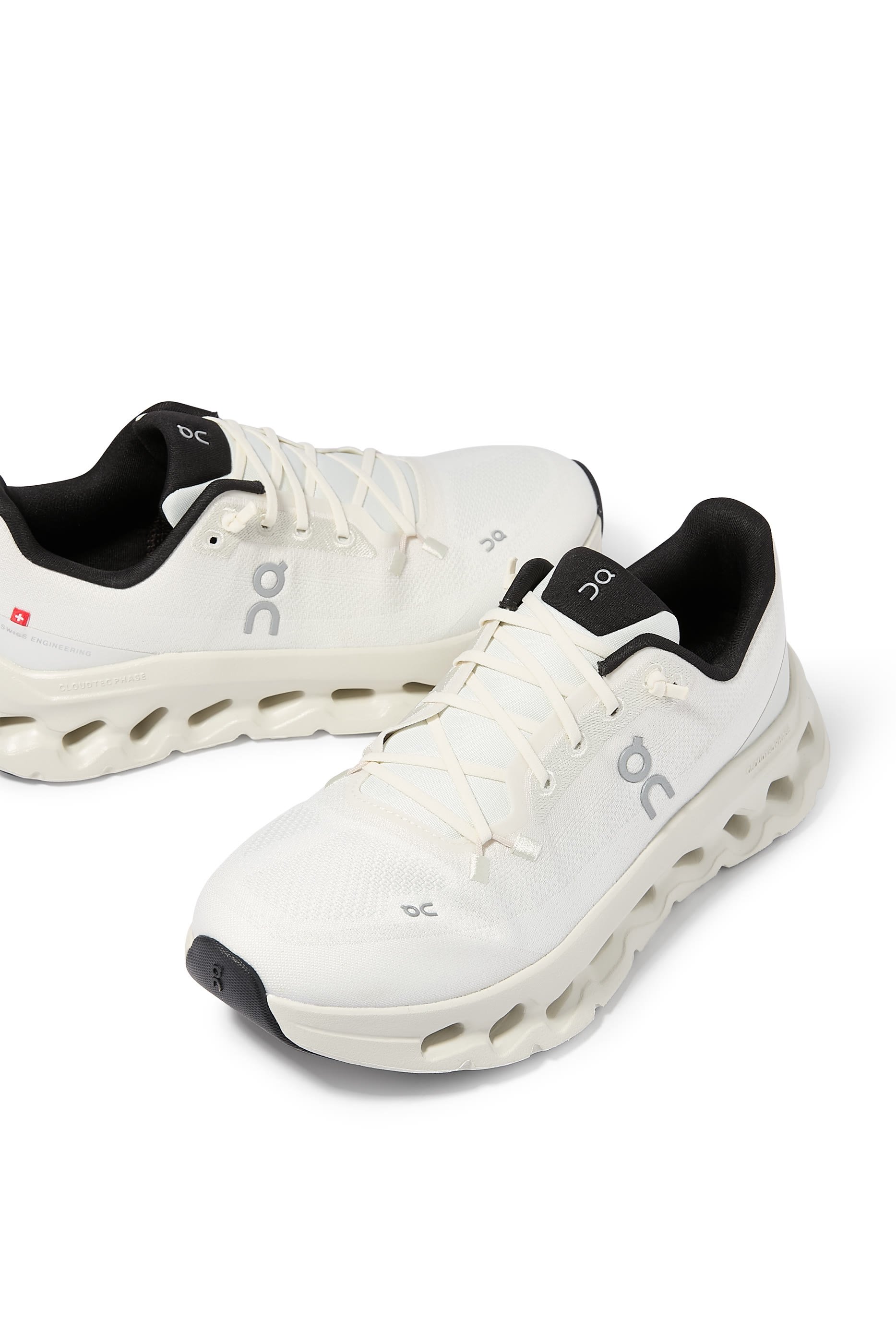 سنيكرز كلاود لايت بكاحل منخفض