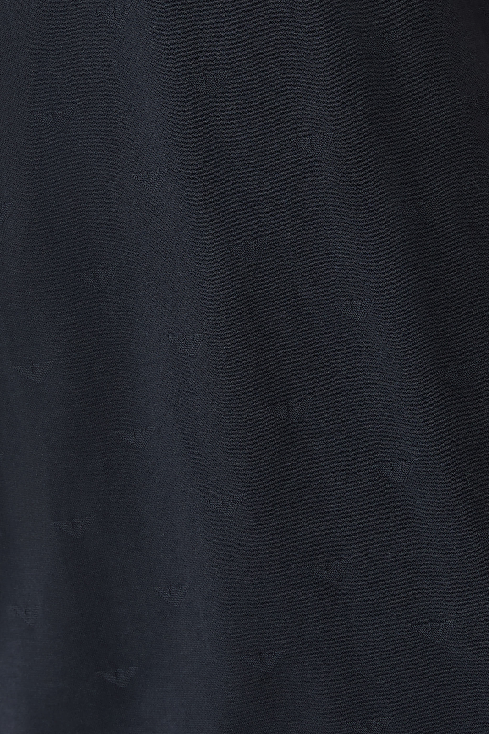 تيشيرت بشعار الماركة