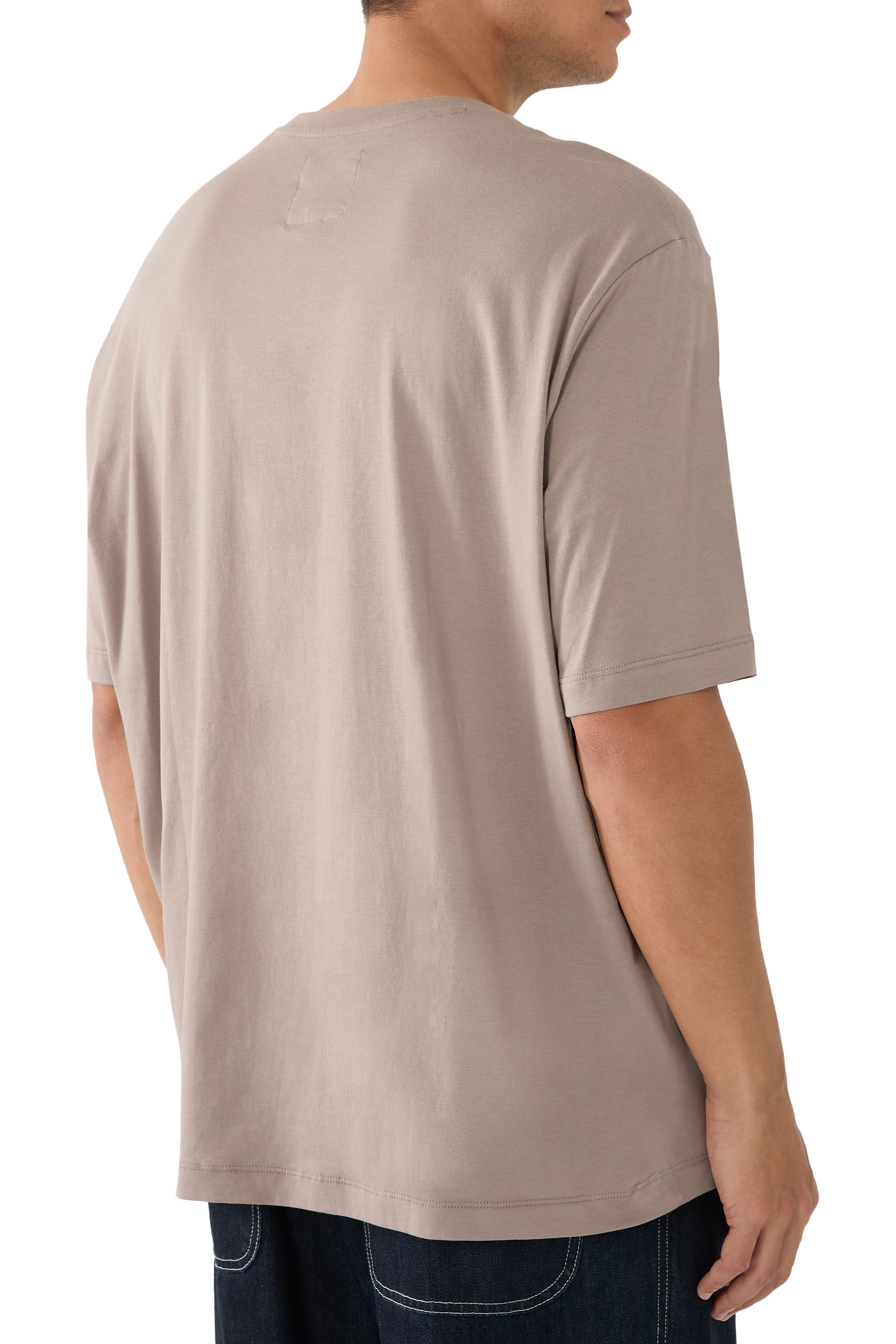 قميص ايكون بشعار الماركة