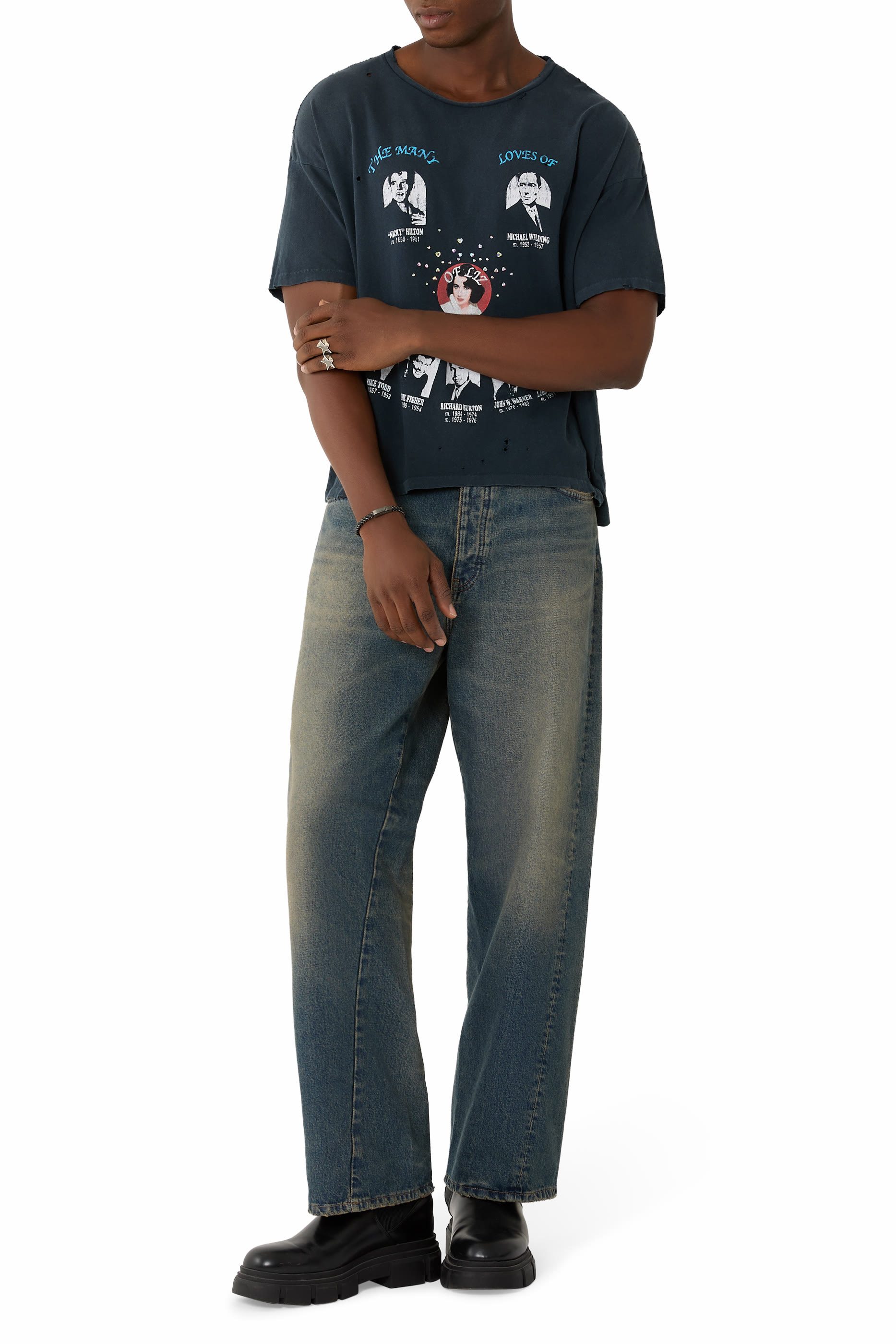 تيشيرت لوفز اوف ليز